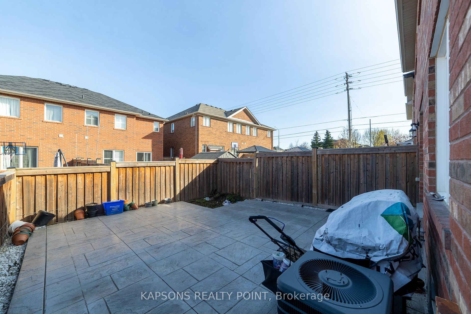Photo 53 of 78 Gulfbrook Circle, Brampton, Sandringham-Wellington — HOMEH