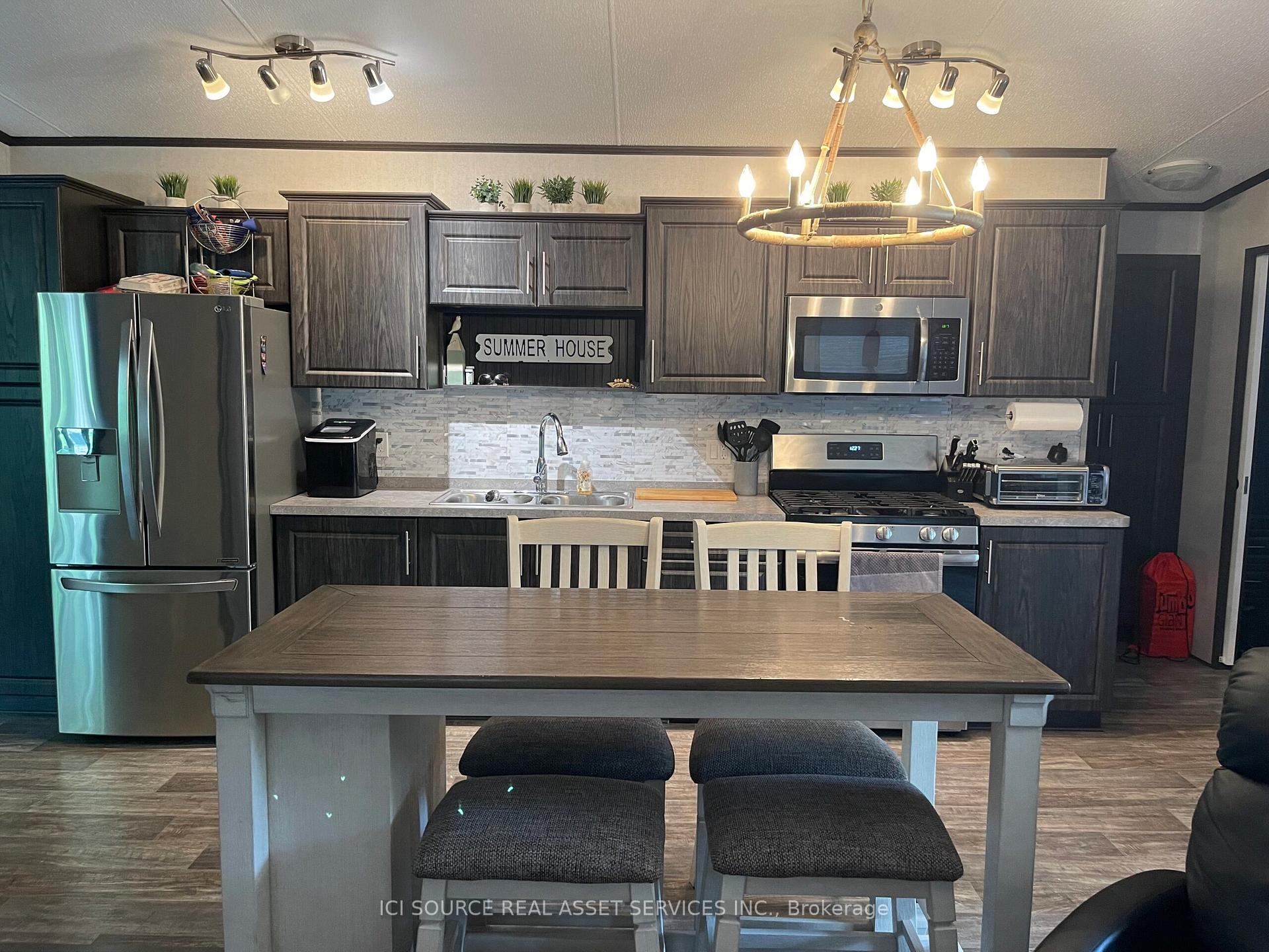 Photo 4 of Unit 190, 1082 Shamrock Marina Road, Gravenhurst, Morrison — HOMEH
