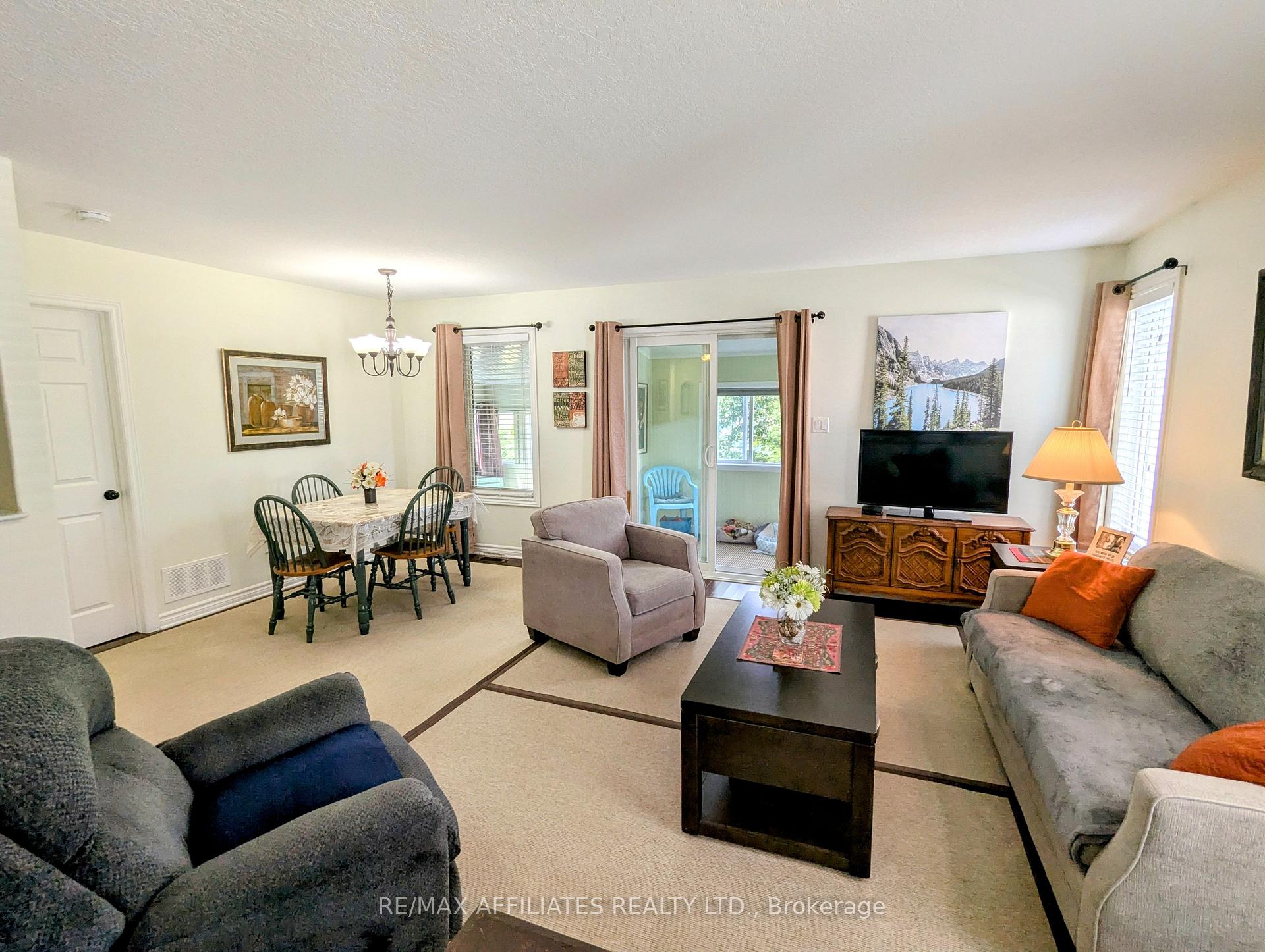 Photo 61 of 230 Wood Avenue, Smiths Falls — HOMEH
