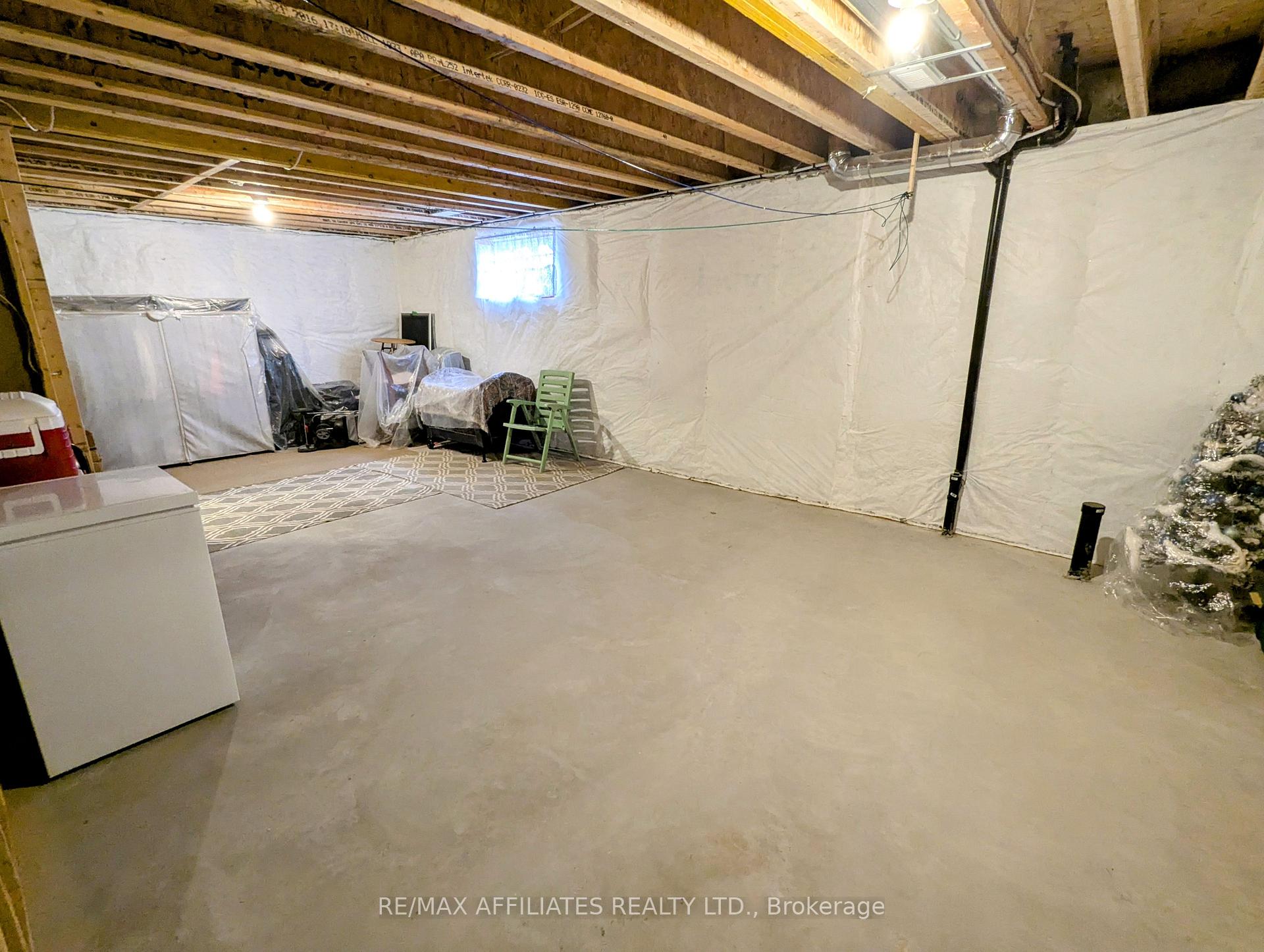 Photo 80 of 230 Wood Avenue, Smiths Falls — HOMEH