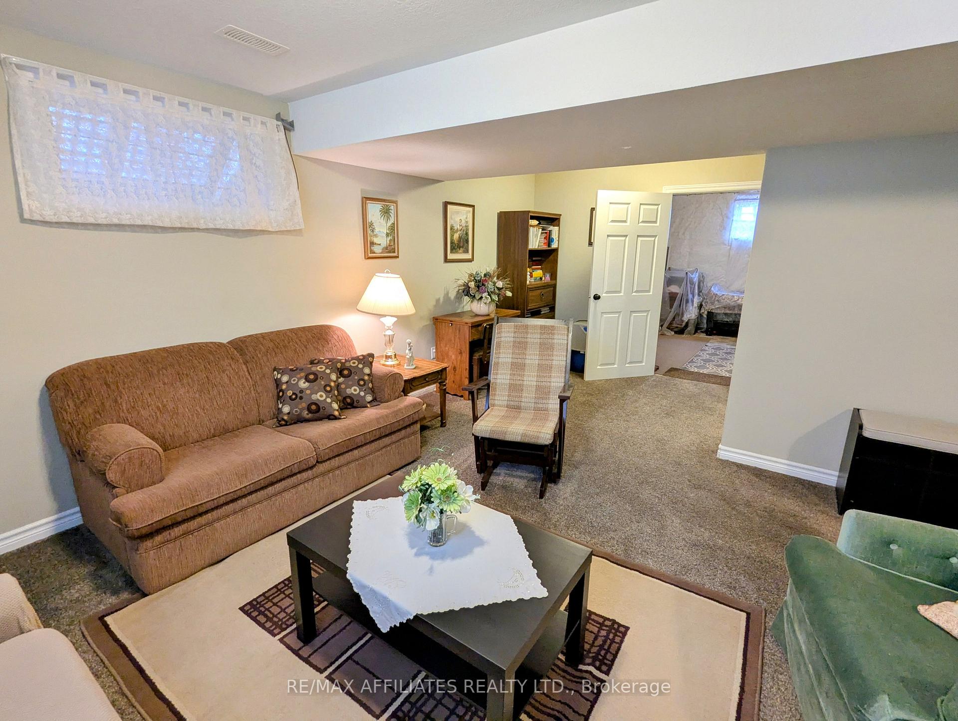 Photo 56 of 230 Wood Avenue, Smiths Falls — HOMEH
