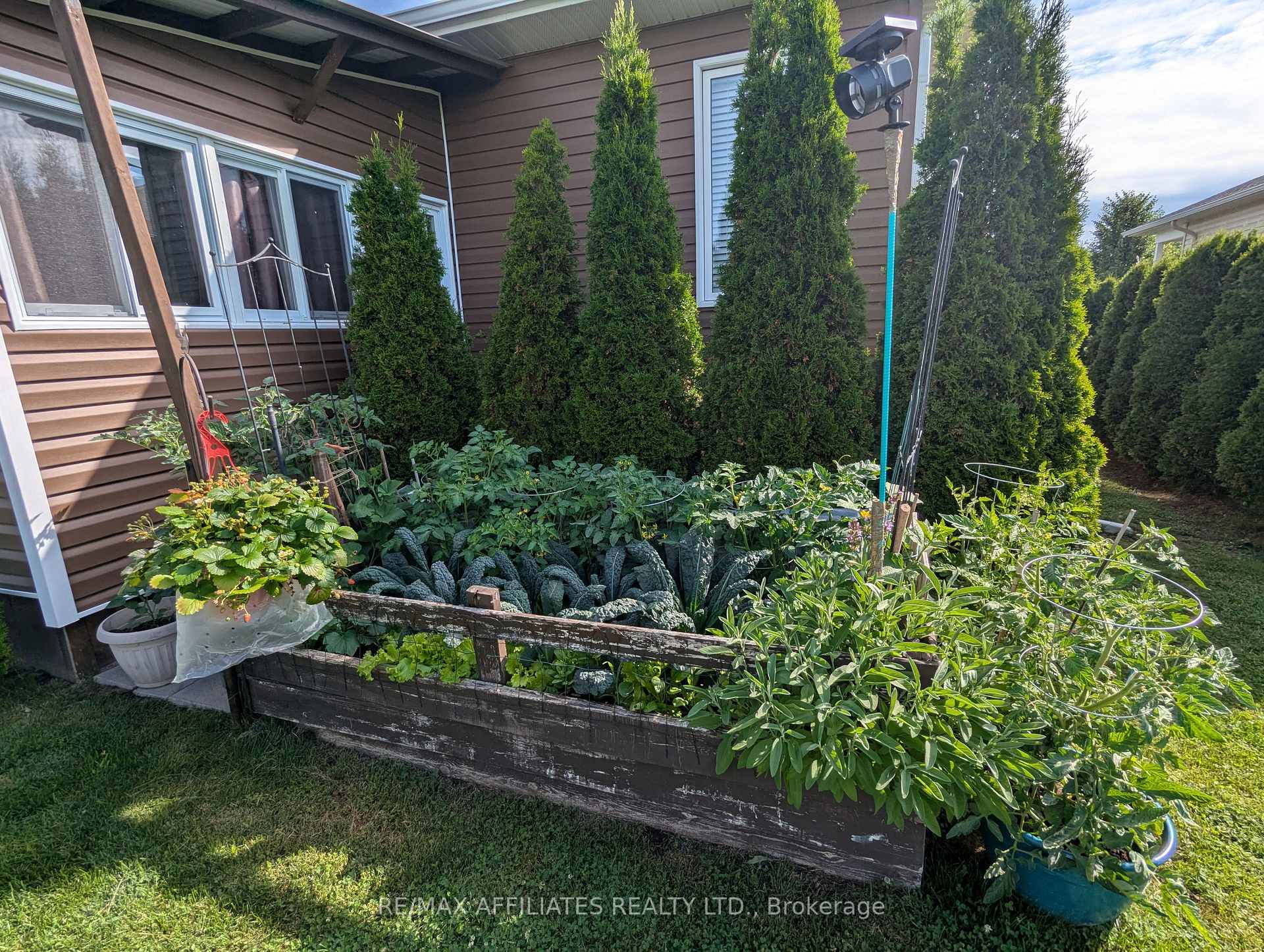 Photo 97 of 230 Wood Avenue, Smiths Falls — HOMEH