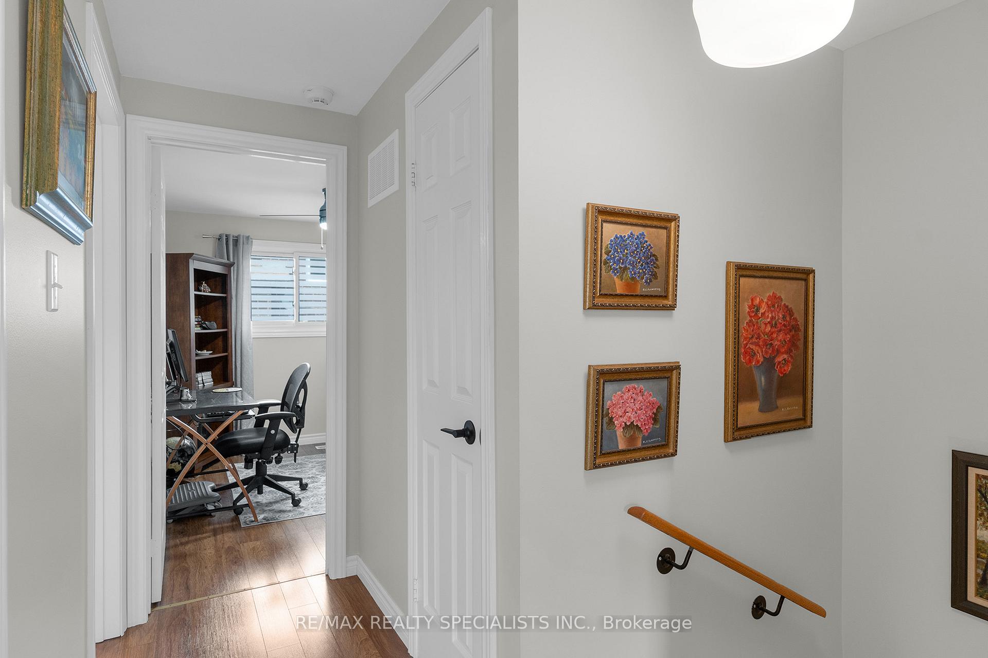 Photo 5 of 64 Maplehurst Square, Brampton, Heart Lake East — HOMEH