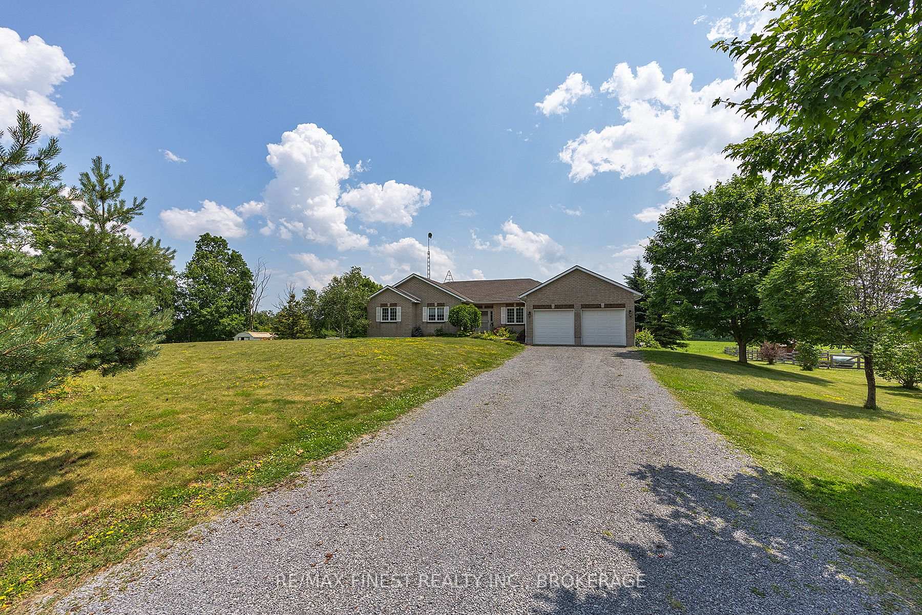 Photo 2 of 2535 Sands Road, Frontenac, Frontenac South — HOMEH
