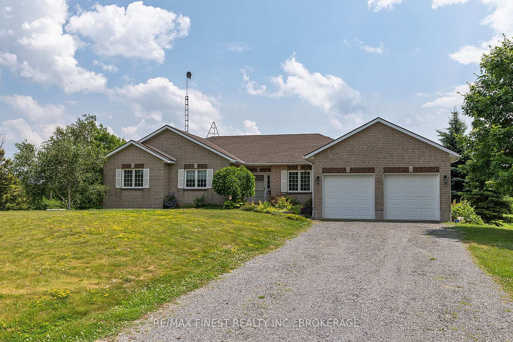 Photo 3 of 2535 Sands Road, Frontenac, Frontenac South — HOMEH