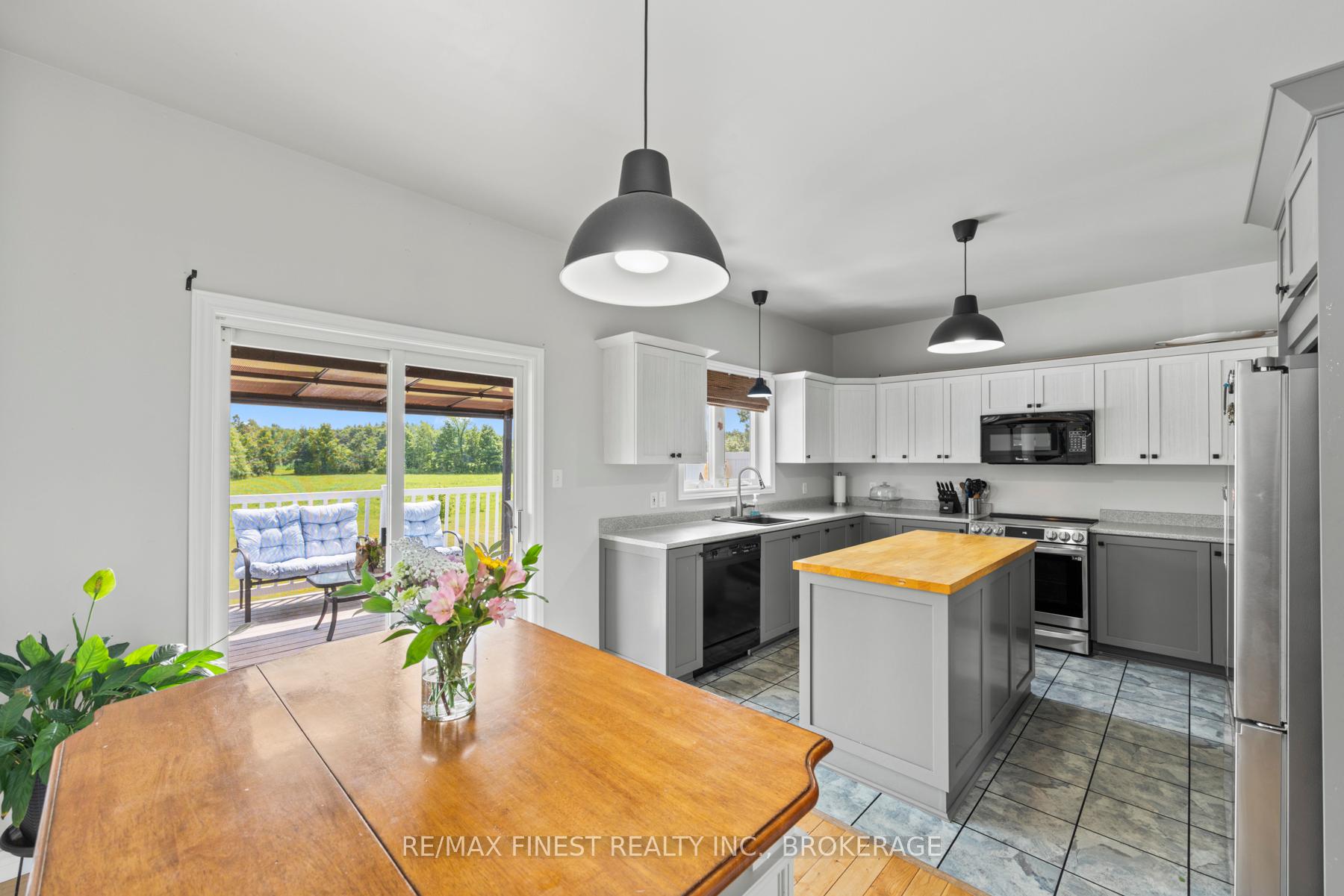 Photo 15 of 2535 Sands Road, Frontenac, Frontenac South — HOMEH