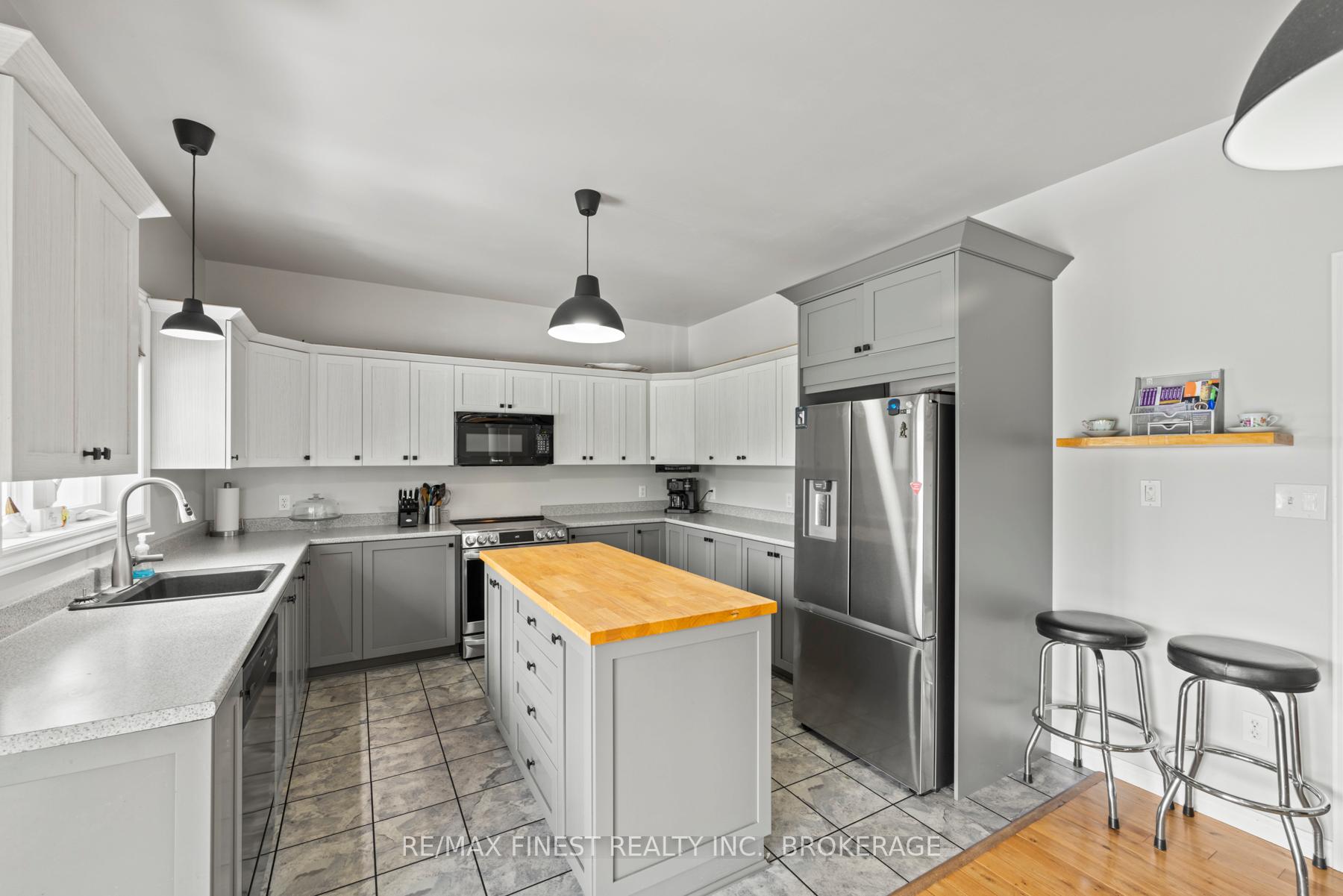 Photo 16 of 2535 Sands Road, Frontenac, Frontenac South — HOMEH