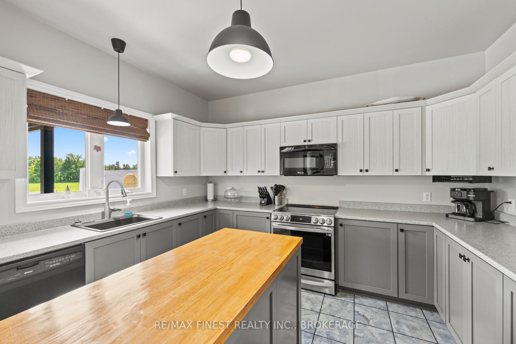 Photo 18 of 2535 Sands Road, Frontenac, Frontenac South — HOMEH