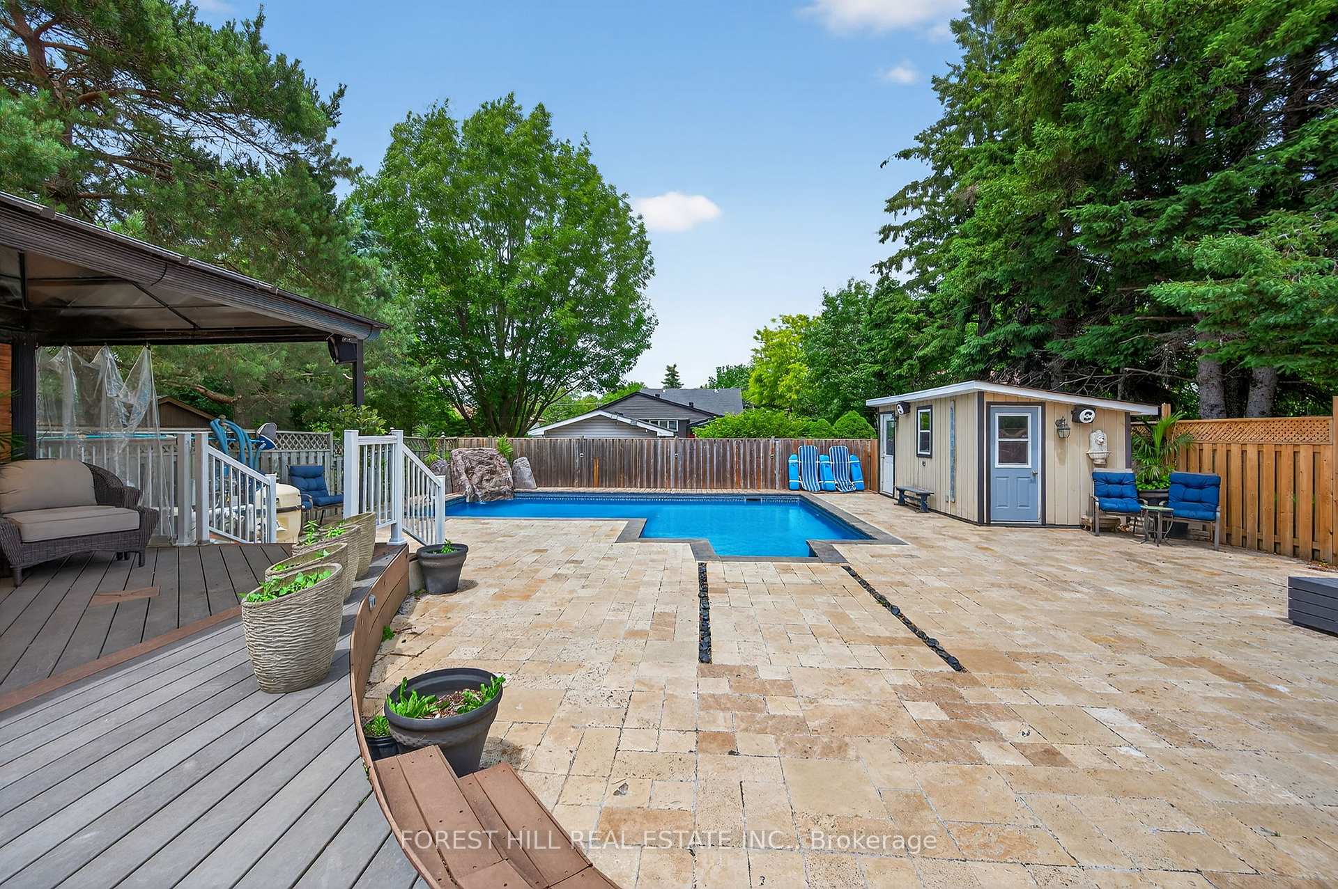 Photo 1 of 8 Bridle Court, Clarington, Courtice — HOMEH