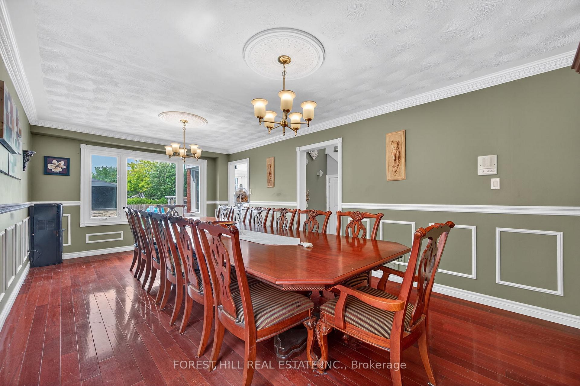 Photo 10 of 8 Bridle Court, Clarington, Courtice — HOMEH