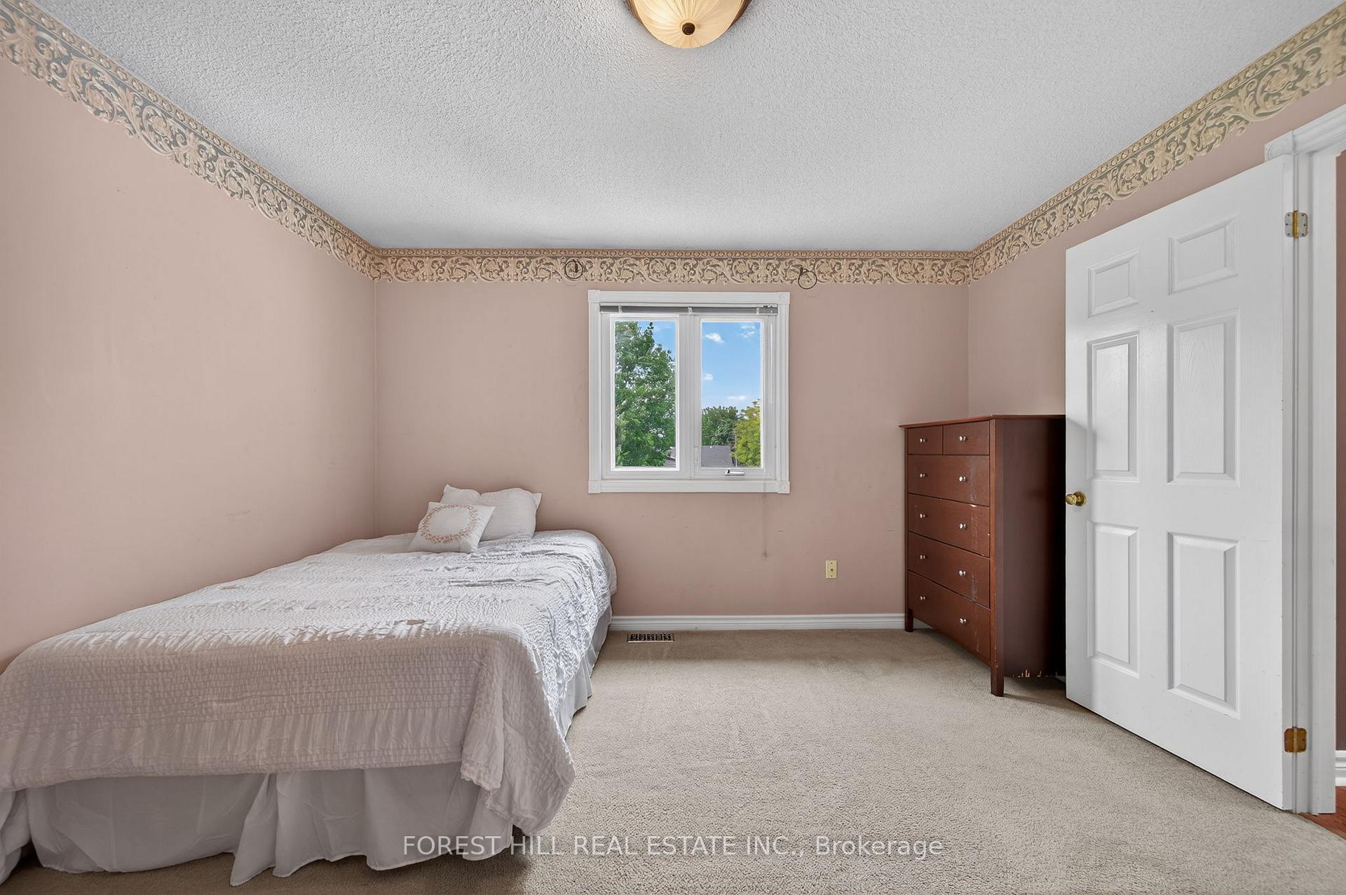 Photo 21 of 8 Bridle Court, Clarington, Courtice — HOMEH