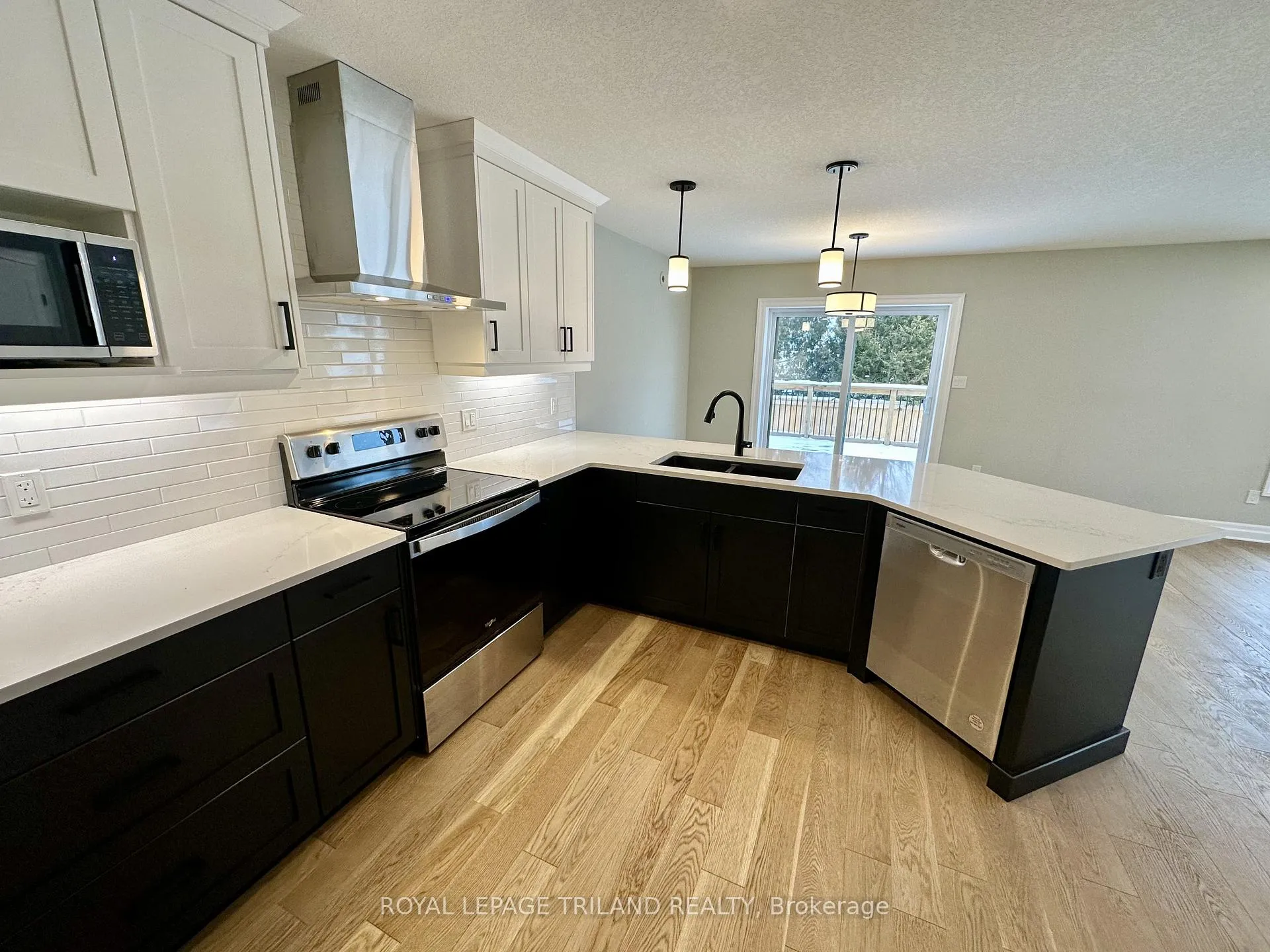 Photo 26 of 79 Hickory Lane, St. Thomas — HOMEH