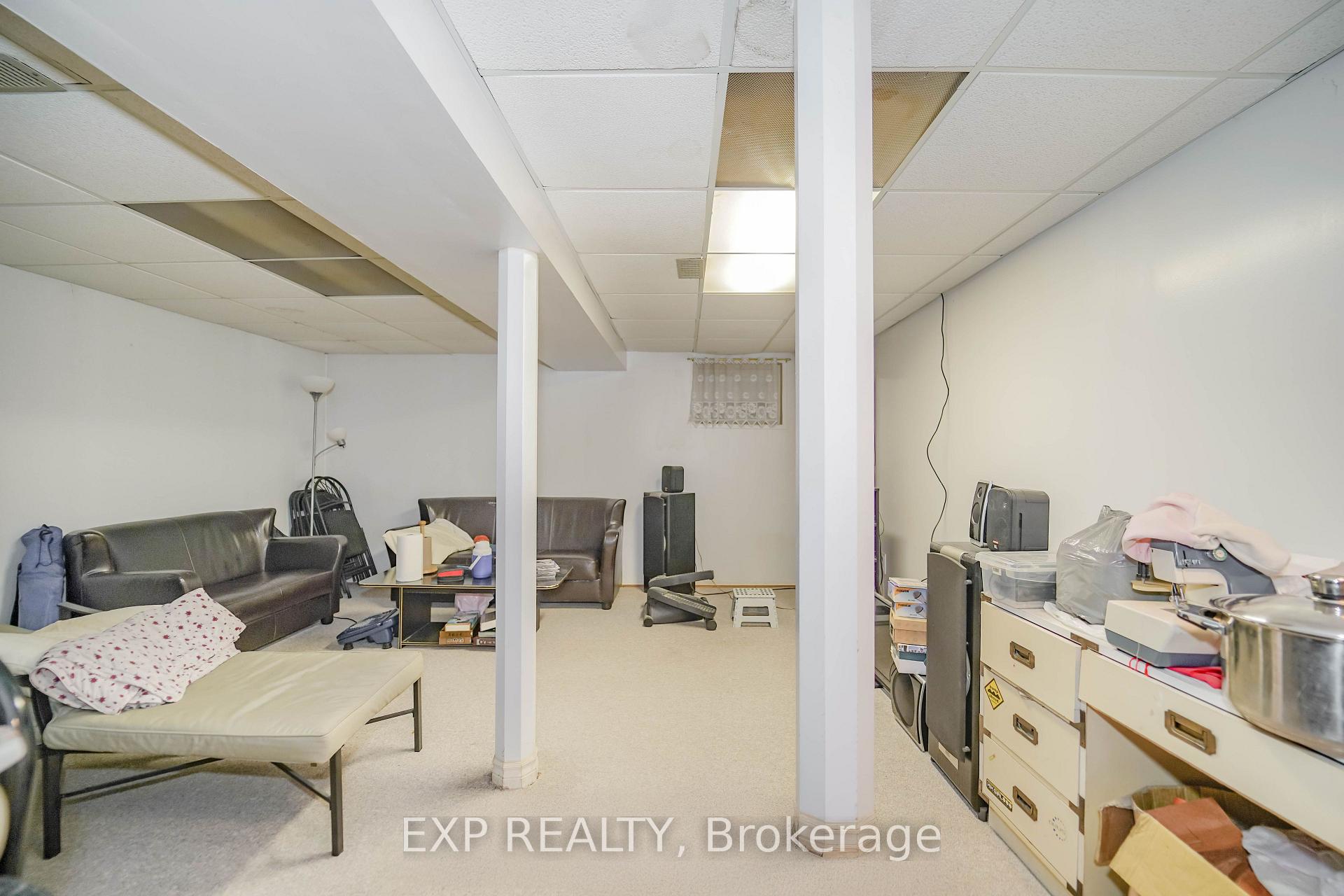 Photo 20 of 23 Cloverdale Drive, Brampton, Avondale — HOMEH