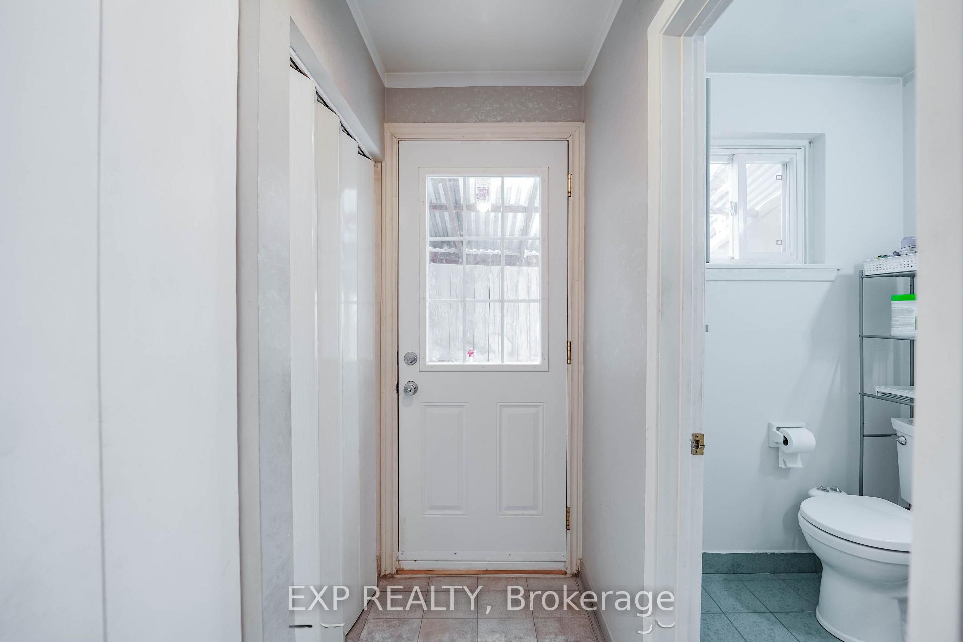 Photo 18 of 23 Cloverdale Drive, Brampton, Avondale — HOMEH