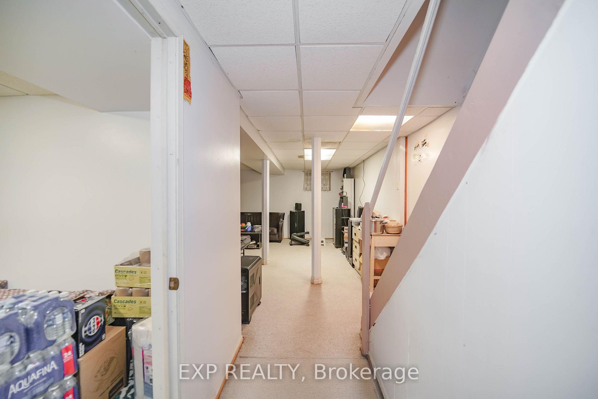Photo 28 of 23 Cloverdale Drive, Brampton, Avondale — HOMEH