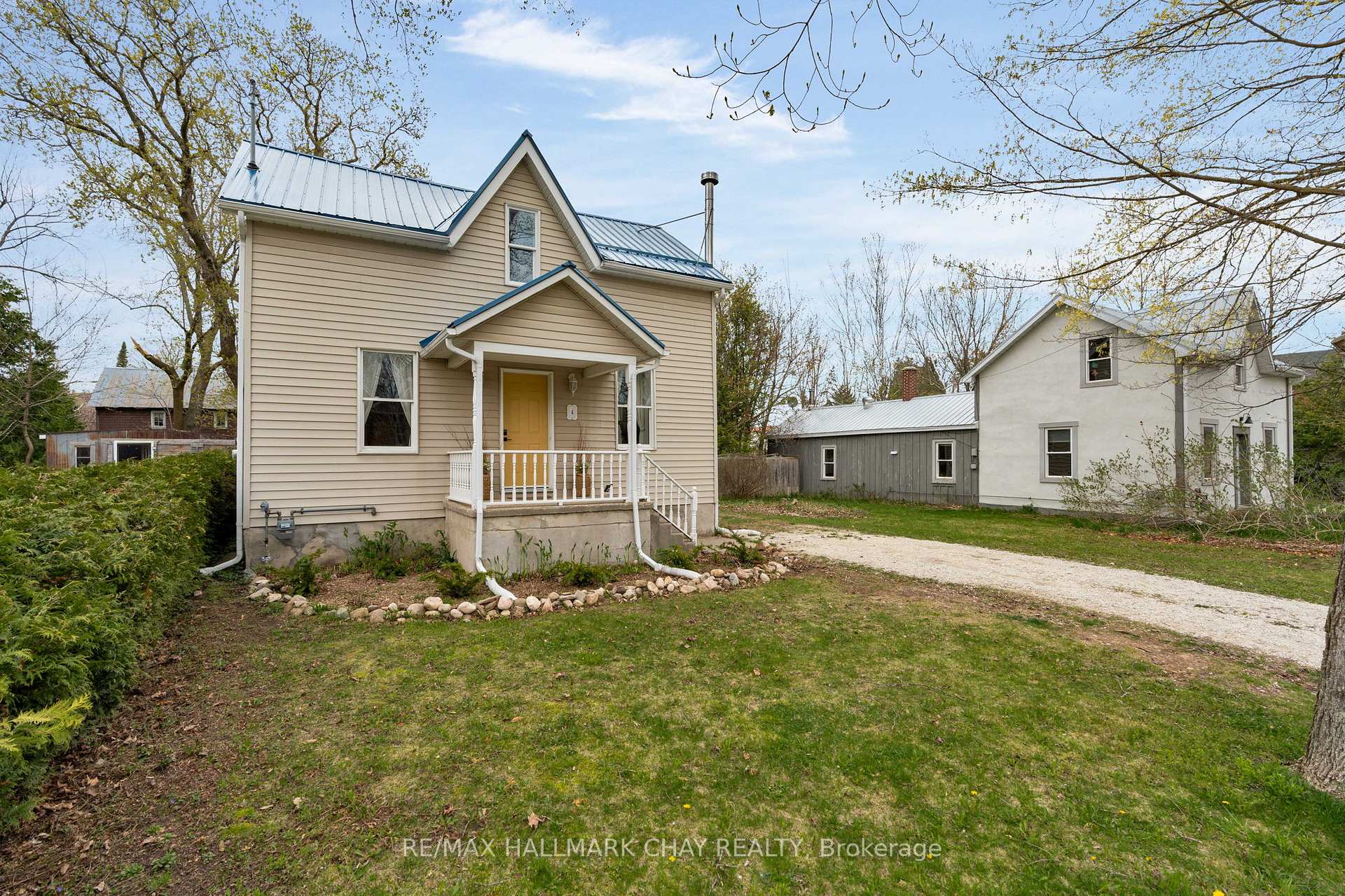 Photo 23 of 4 Wellington Street E, Clearview, Creemore — HOMEH