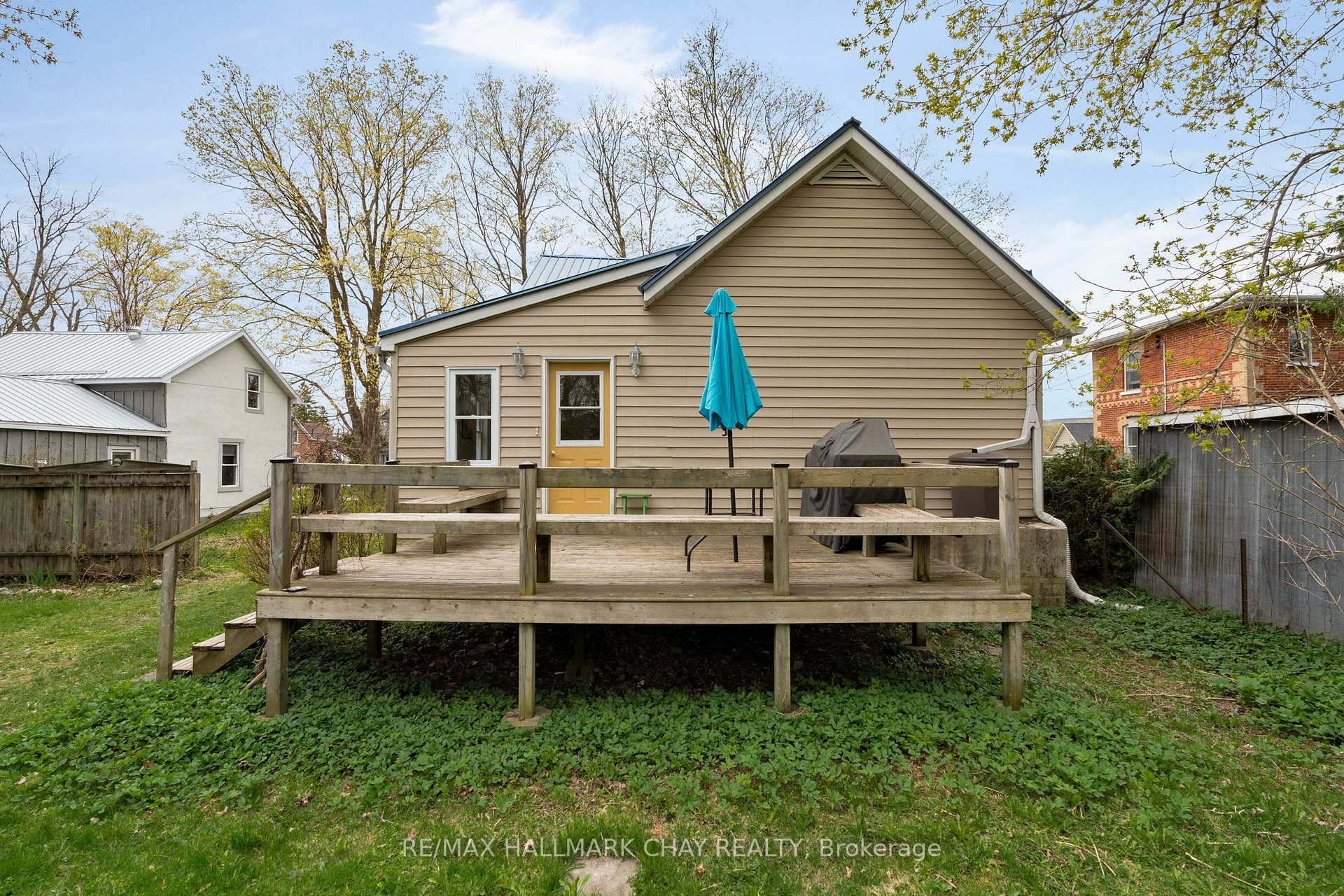 Photo 47 of 4 Wellington Street E, Clearview, Creemore — HOMEH