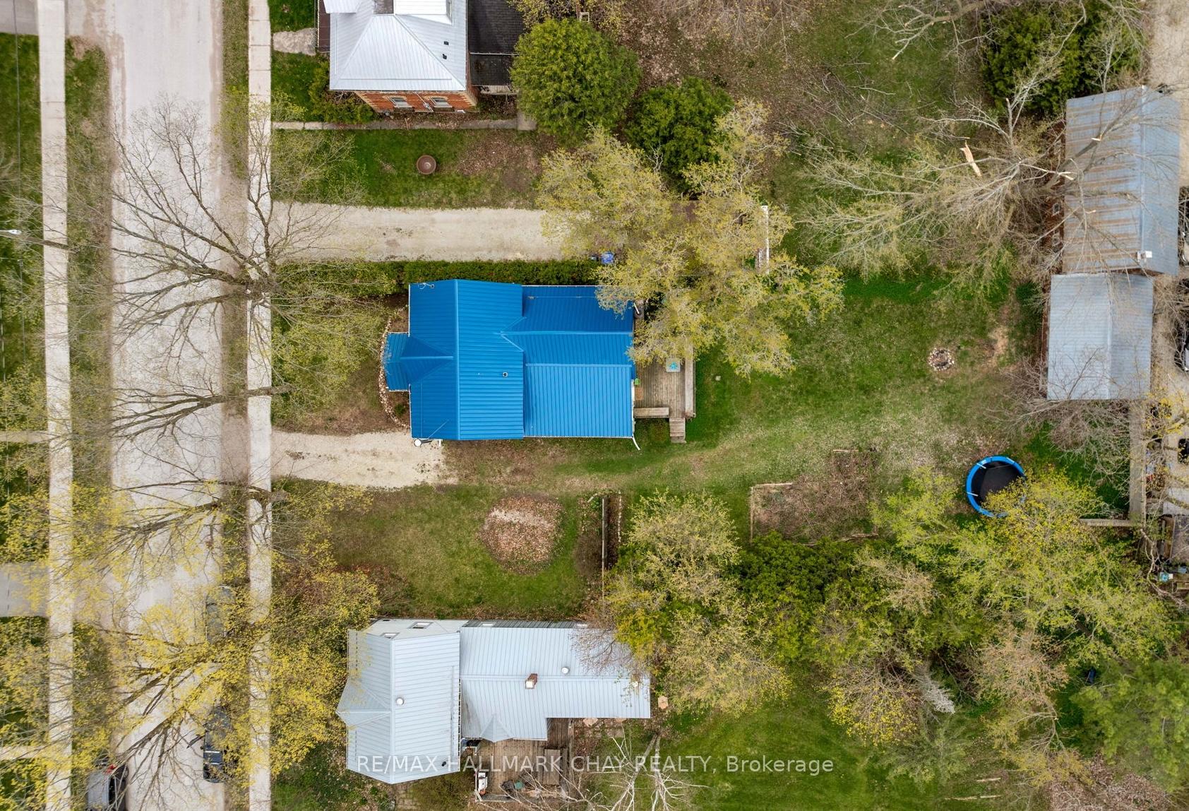 Photo 56 of 4 Wellington Street E, Clearview, Creemore — HOMEH