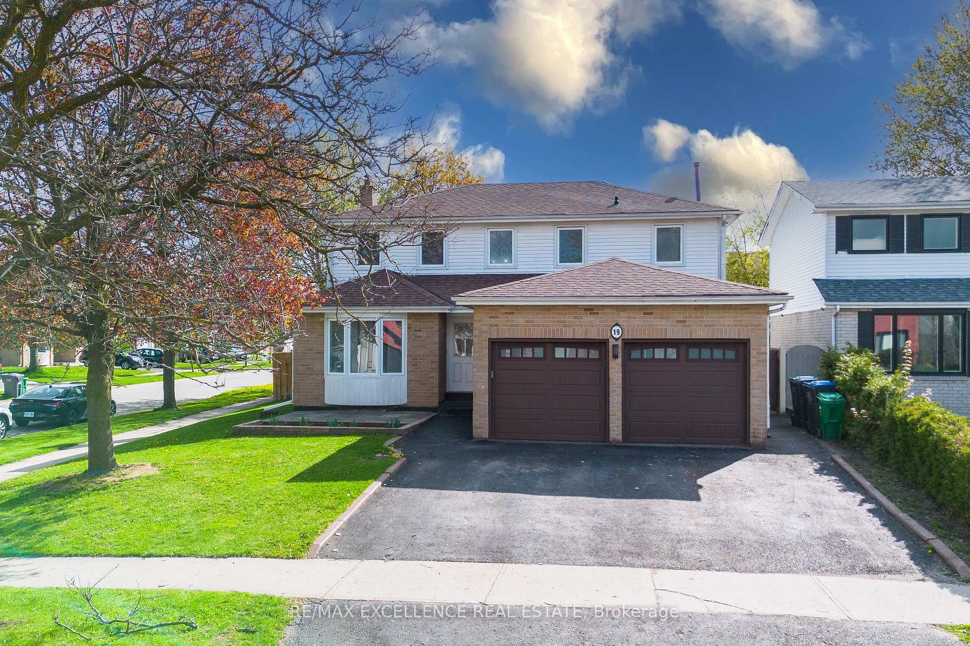 Front of 19 Mikado Crescent