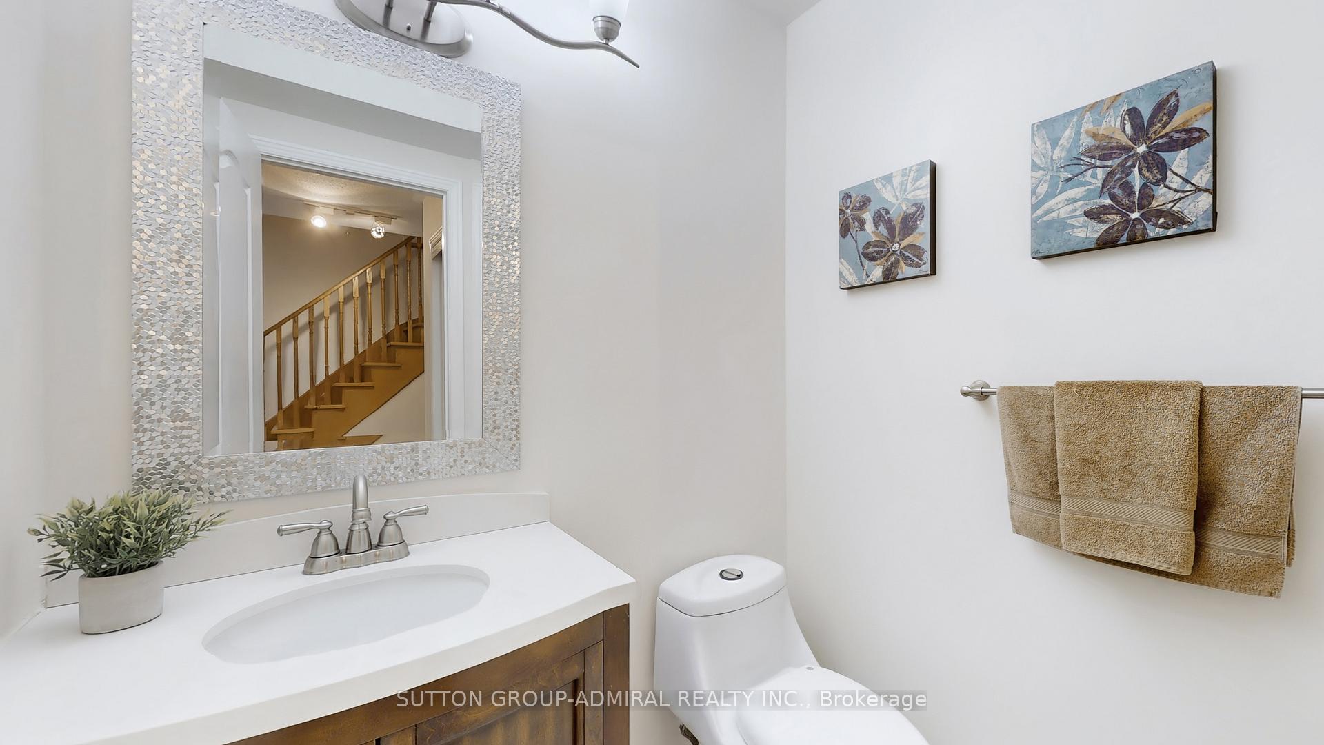 Photo 19 of 7 Rockview Gardens, Vaughan, Concord — HOMEH