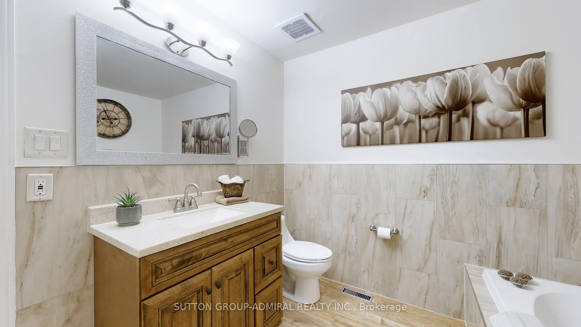 Photo 65 of 7 Rockview Gardens, Vaughan, Concord — HOMEH