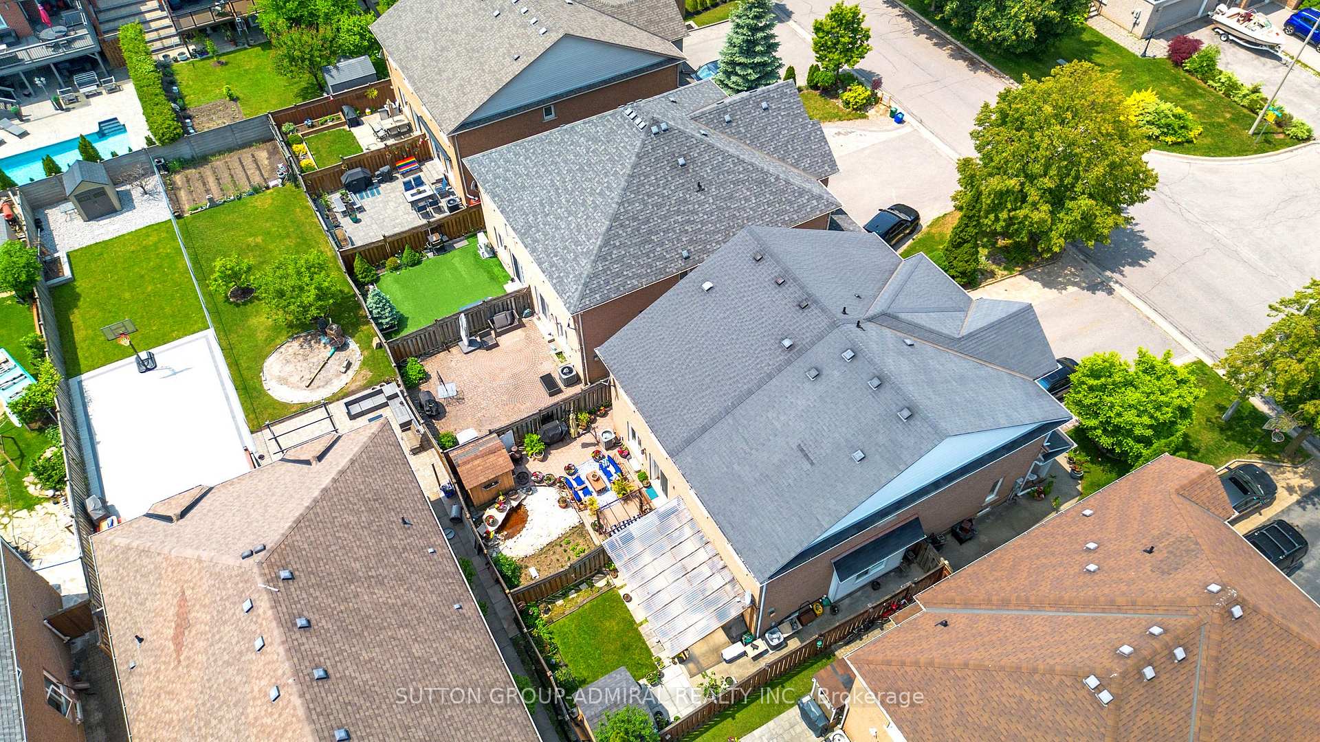 Photo 78 of 7 Rockview Gardens, Vaughan, Concord — HOMEH