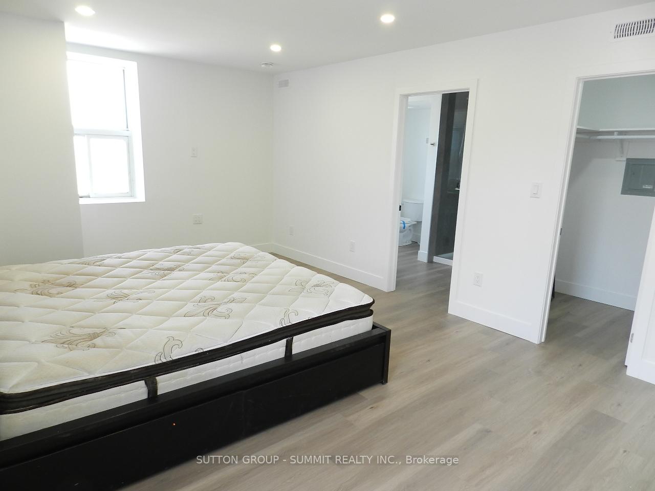 Photo 5 of Unit 203, 577 Gerrard Street E, Toronto, North Riverdale — HOMEH