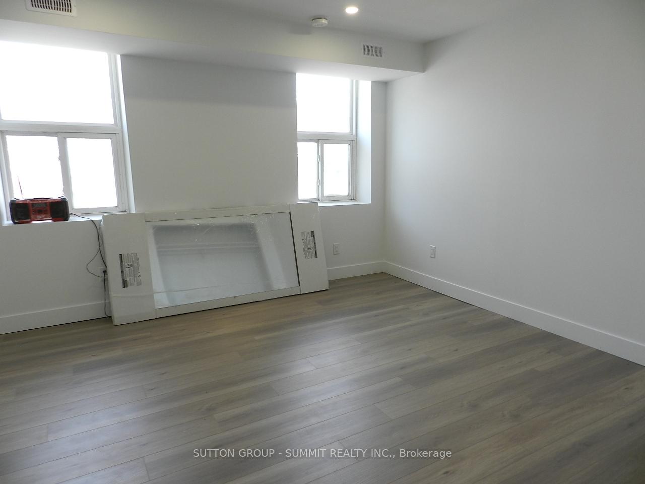Photo 3 of Unit 202, 577 Gerrard Street E, Toronto, North Riverdale — HOMEH