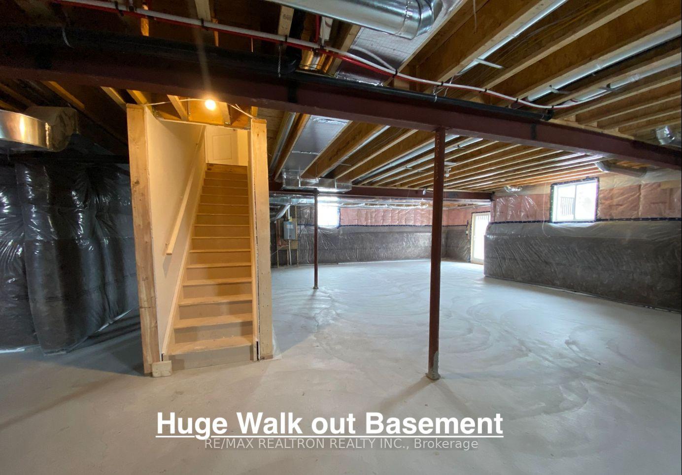 Photo 19 of 27 East Vista Terrace, Quinte West, Murray Ward — HOMEH