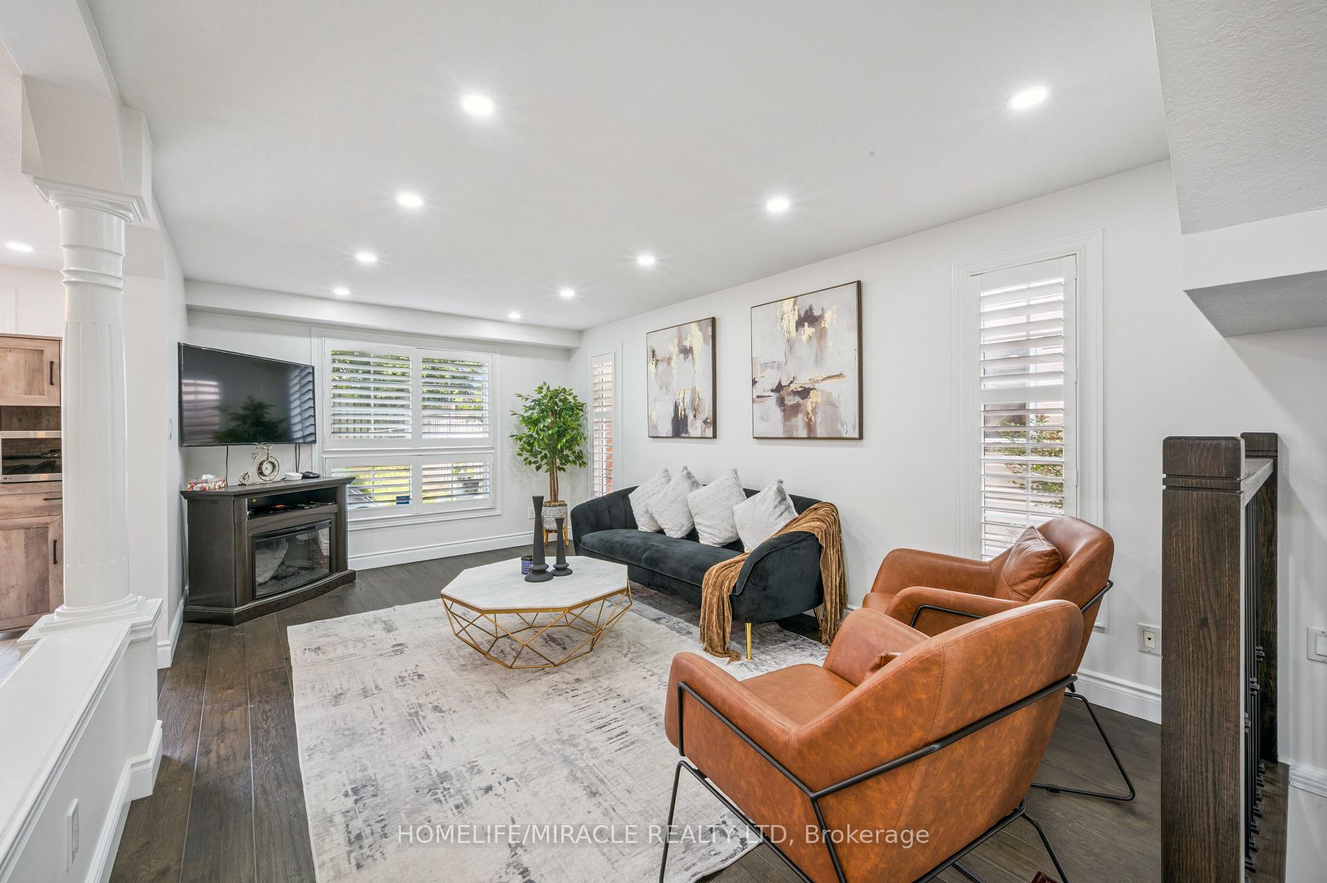 Photo 8 of 831 Whitecap Avenue, Waterloo — HOMEH