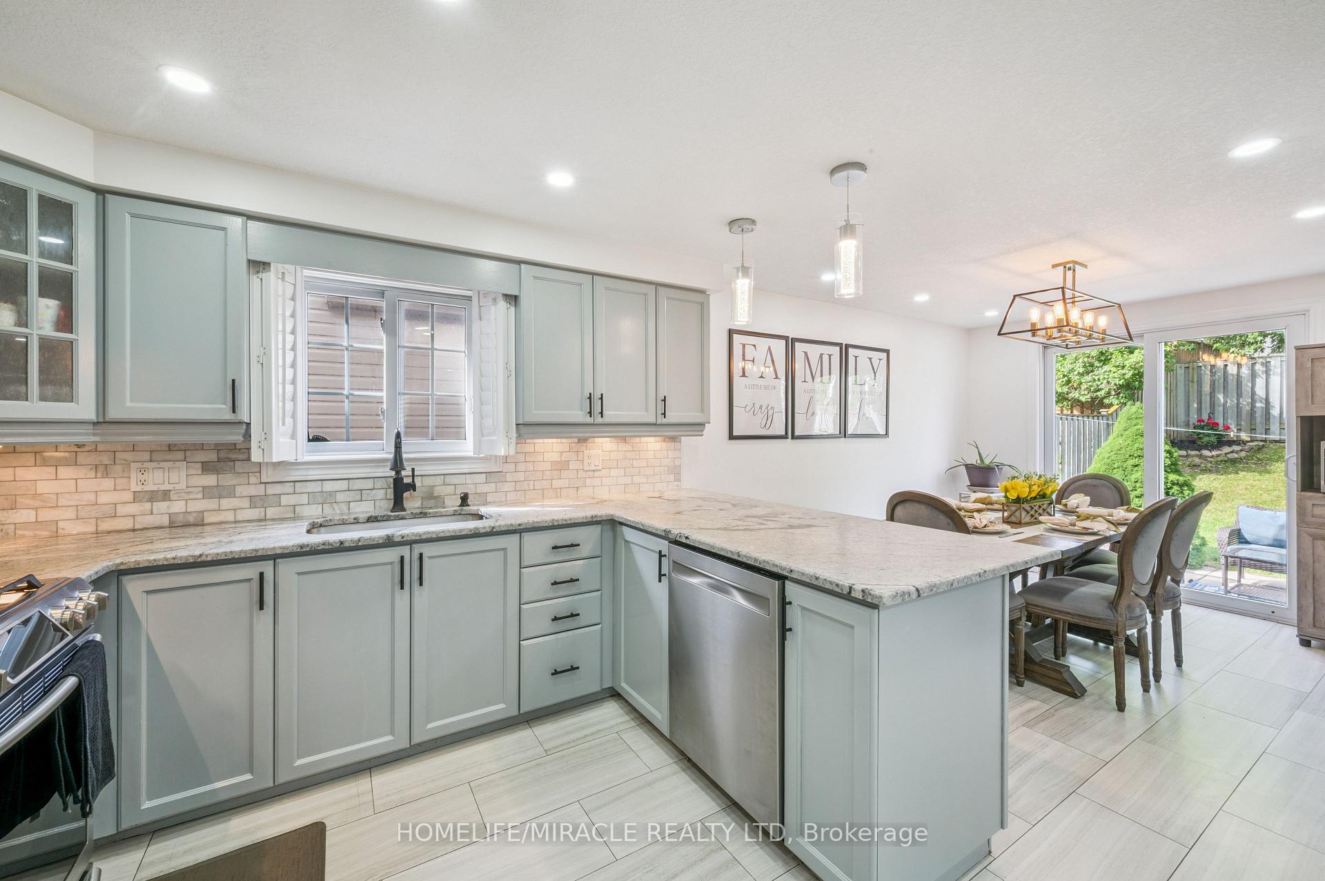 Photo 11 of 831 Whitecap Avenue, Waterloo — HOMEH