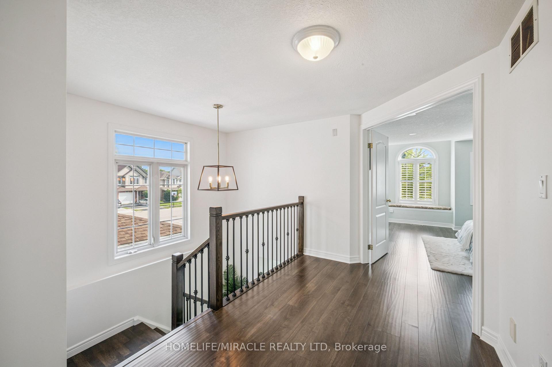 Photo 15 of 831 Whitecap Avenue, Waterloo — HOMEH