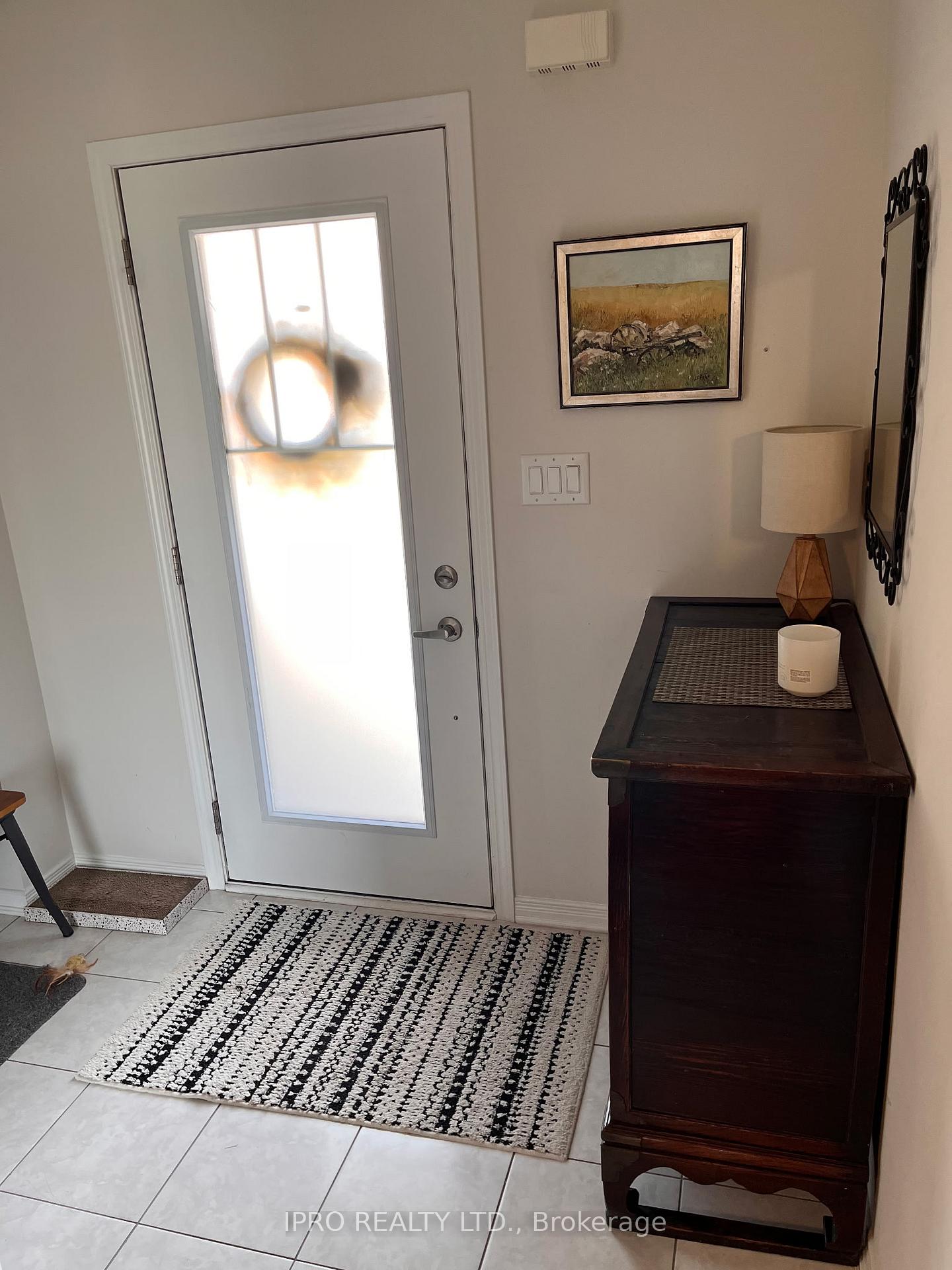 Photo 2 of 343 Pumpkin Pass, Hamilton, Binbrook — HOMEH