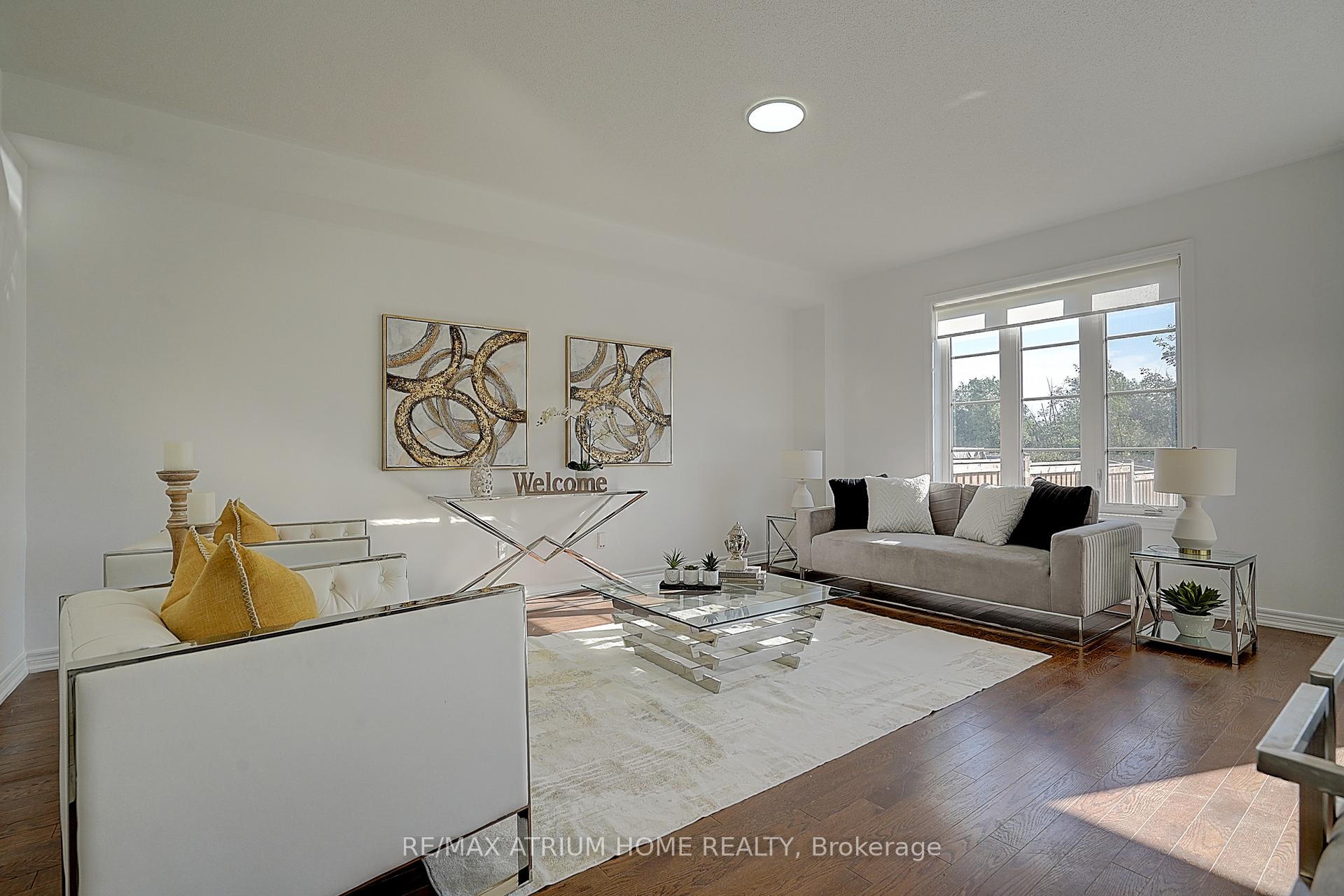 Photo 11 of 26 Decast Crescent, Markham, Box Grove — HOMEH
