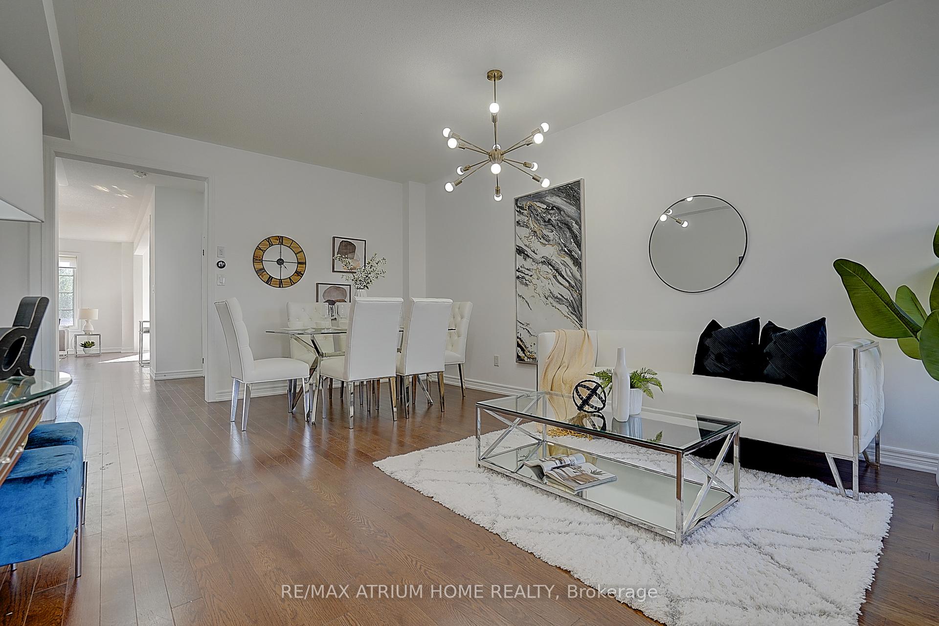 Photo 12 of 26 Decast Crescent, Markham, Box Grove — HOMEH