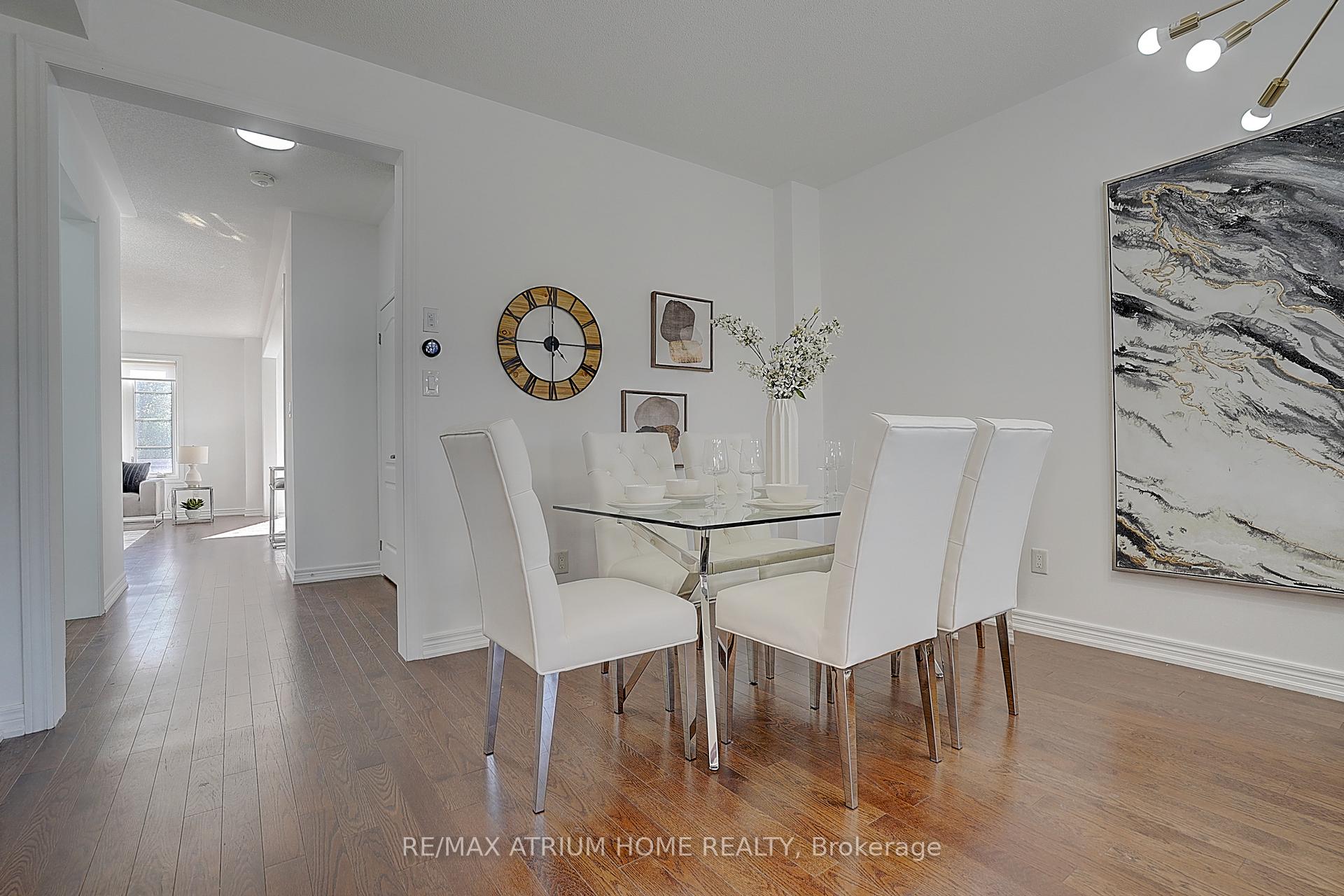 Photo 14 of 26 Decast Crescent, Markham, Box Grove — HOMEH