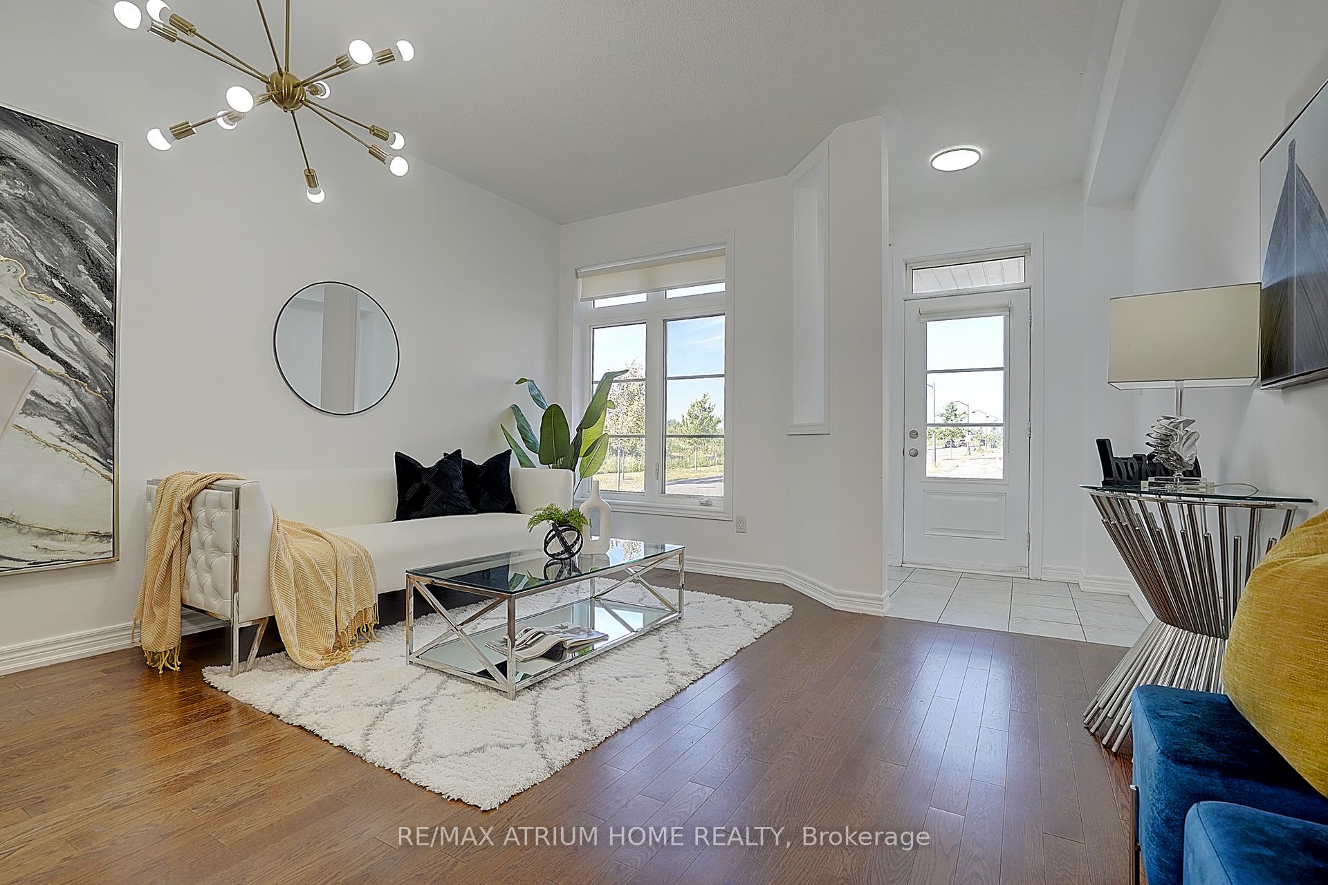 Photo 17 of 26 Decast Crescent, Markham, Box Grove — HOMEH