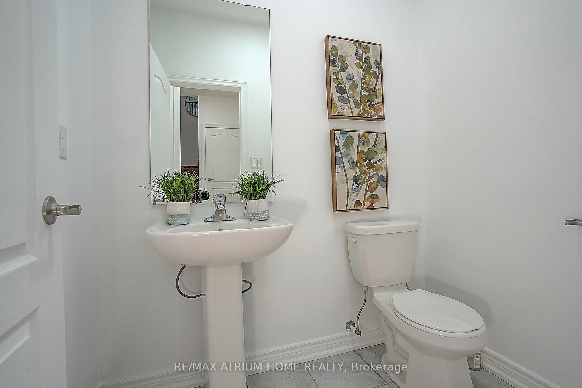 Photo 20 of 26 Decast Crescent, Markham, Box Grove — HOMEH
