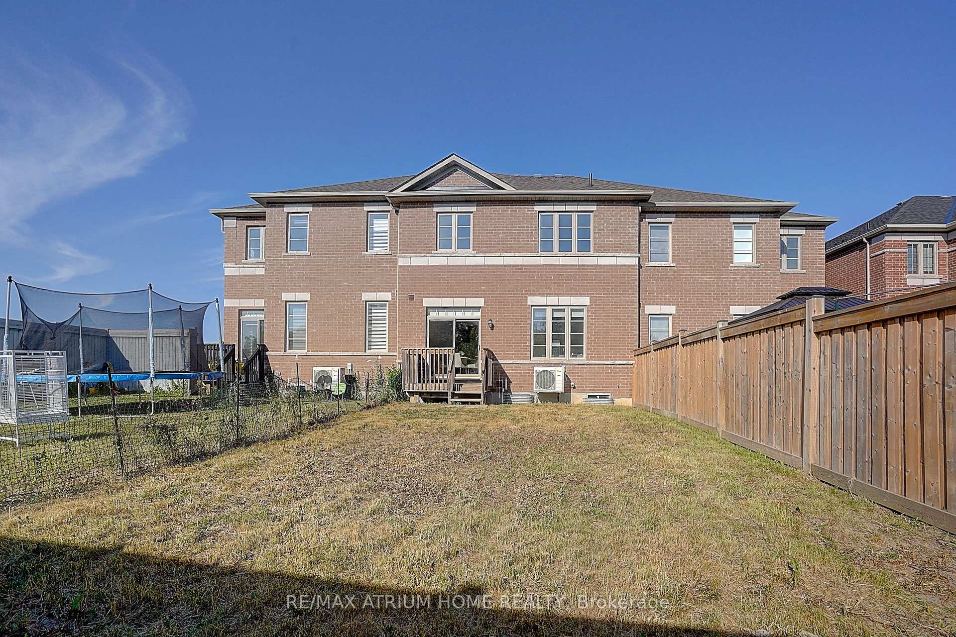 Photo 39 of 26 Decast Crescent, Markham, Box Grove — HOMEH