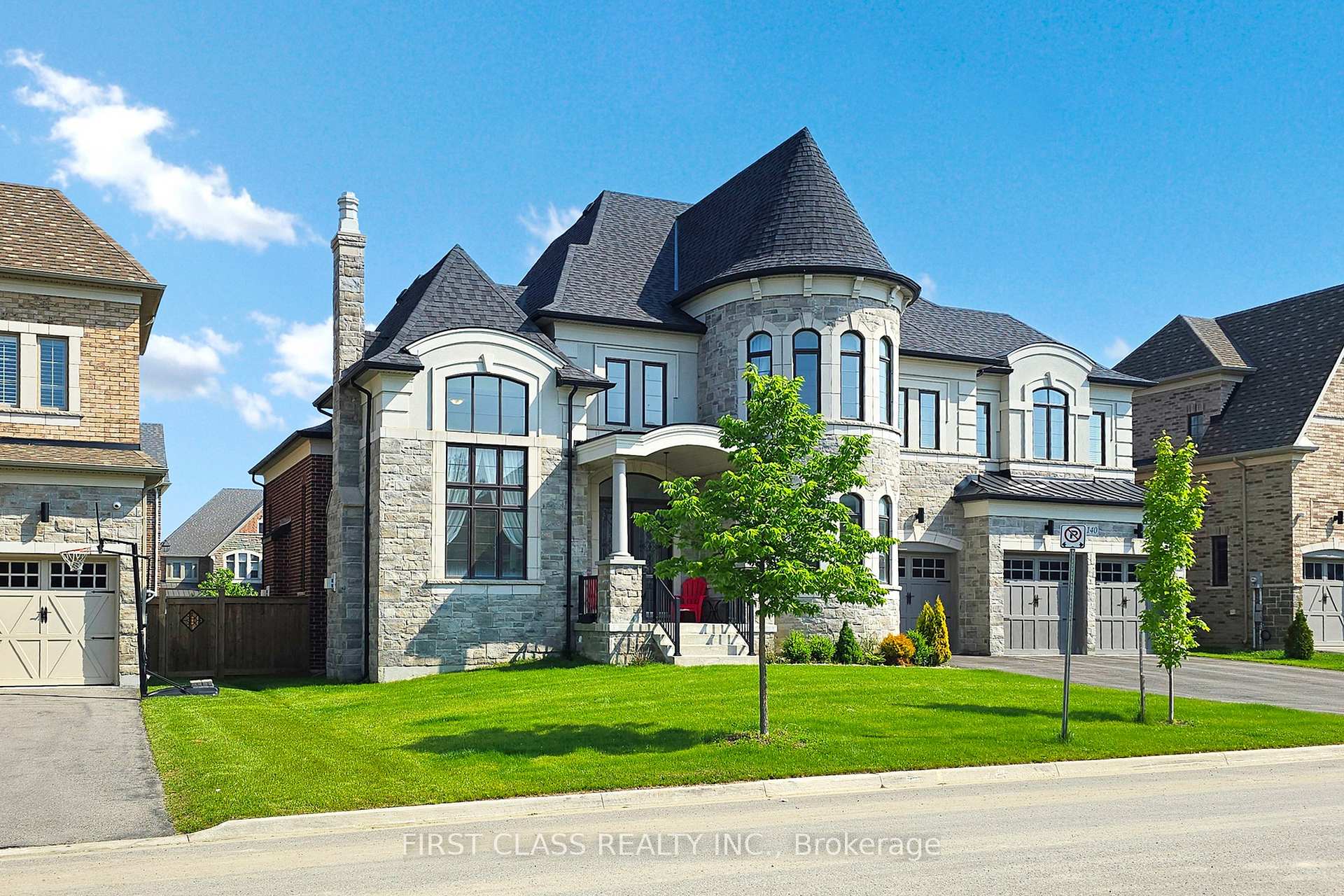 Photo 1 of 140 Elmers Lane, King, King City — HOMEH