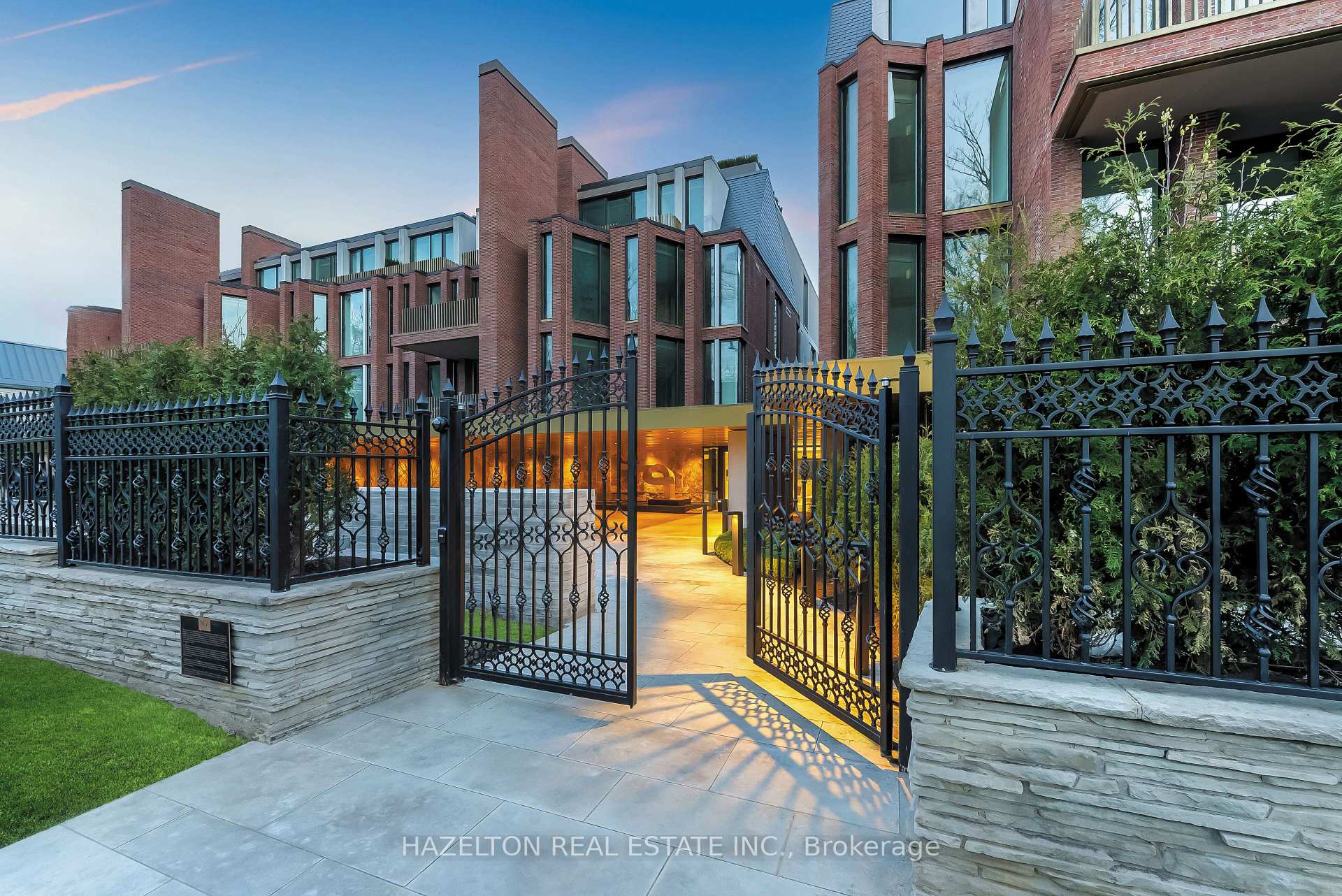 Front of Unit 104, 7 Dale Avenue