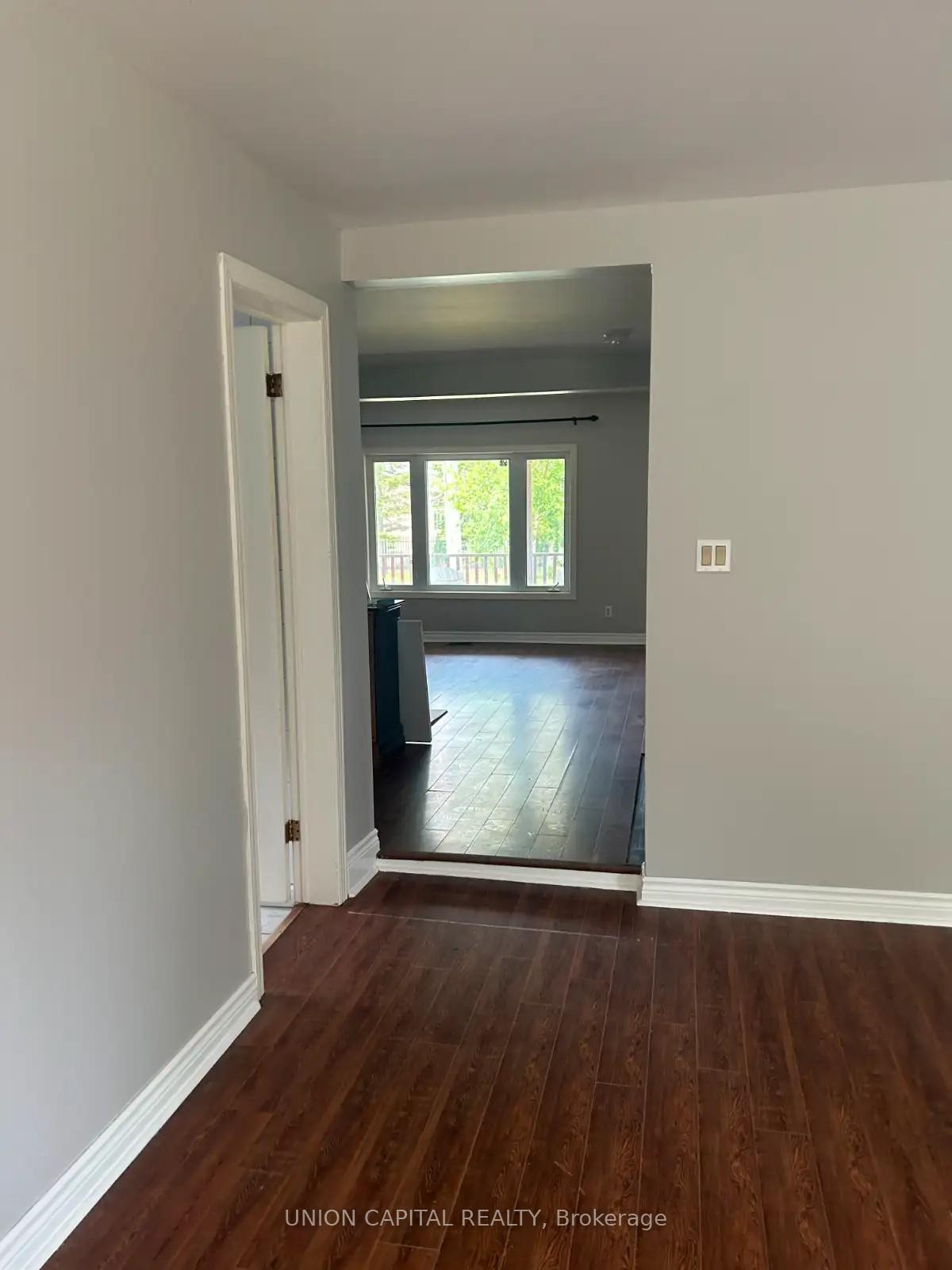 Photo 5 of 74 37th Street N, Wasaga Beach — HOMEH
