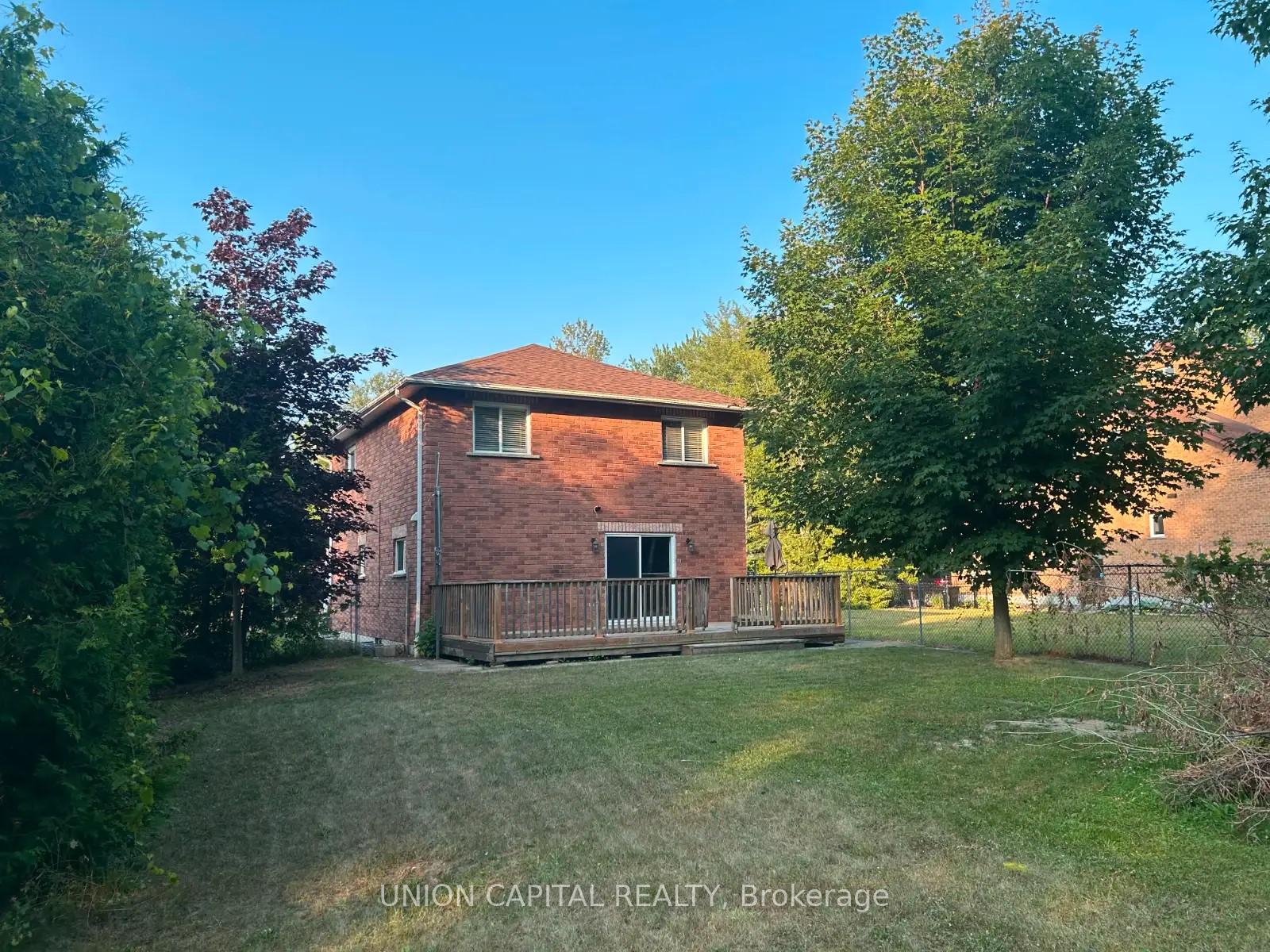 Photo 7 of 74 37th Street N, Wasaga Beach — HOMEH