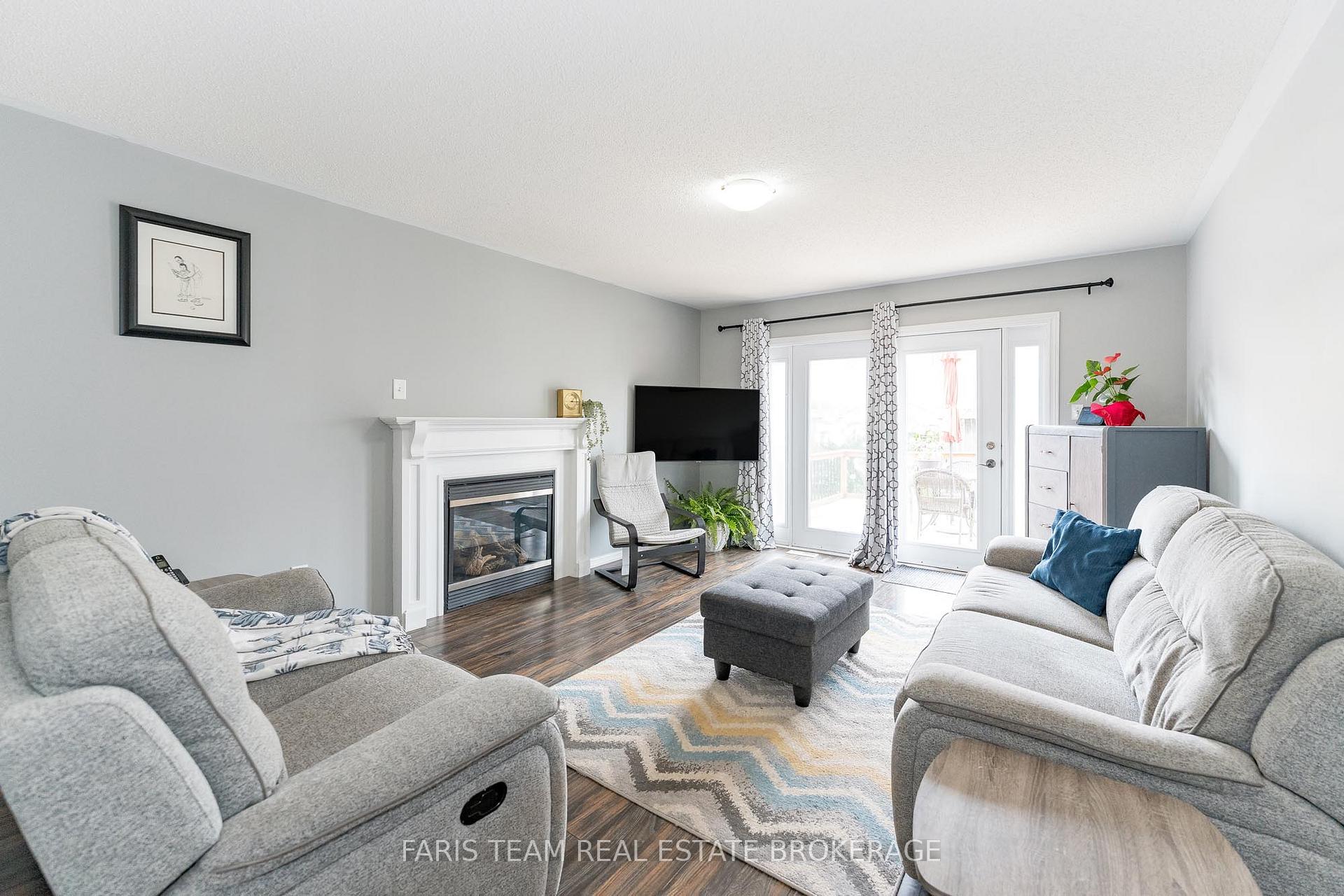 Photo 9 of 4 Callander Crescent, New Tecumseth, Alliston — HOMEH