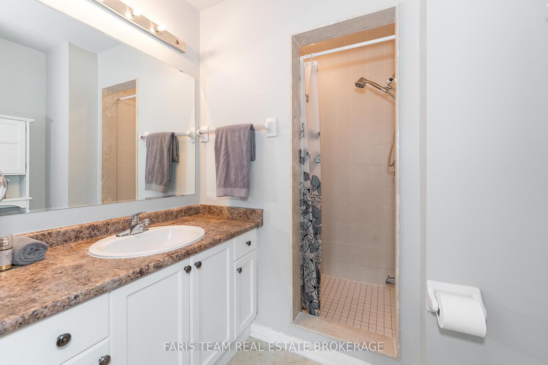Photo 13 of 4 Callander Crescent, New Tecumseth, Alliston — HOMEH