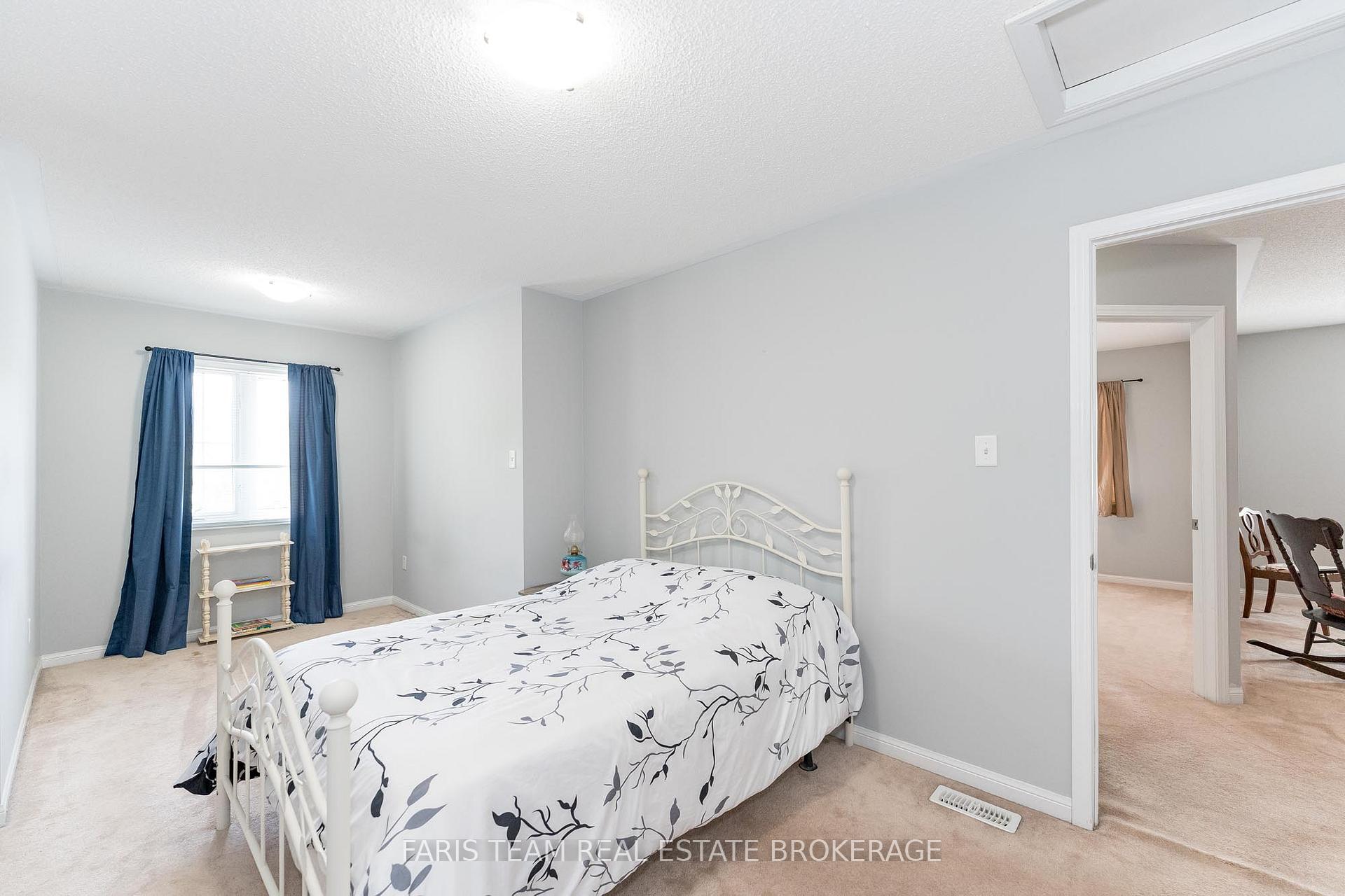 Photo 15 of 4 Callander Crescent, New Tecumseth, Alliston — HOMEH