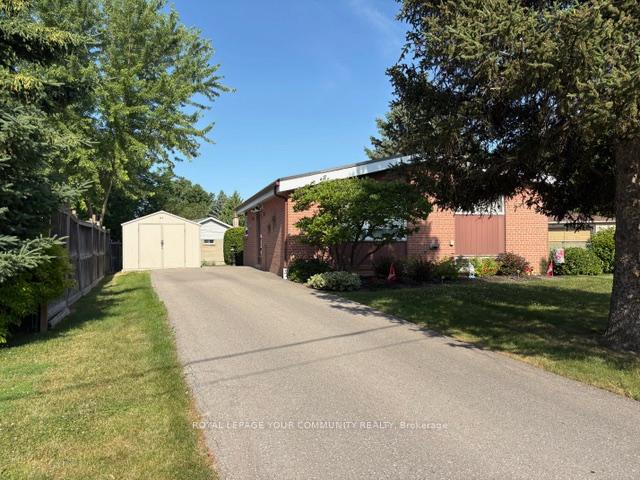 Photo 1 of 41 Knowles Crescent, Aurora, Aurora Highlands — HOMEH