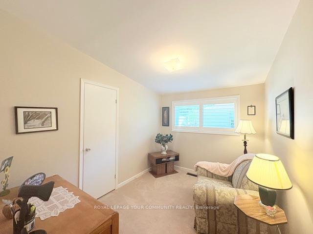 Photo 14 of 41 Knowles Crescent, Aurora, Aurora Highlands — HOMEH