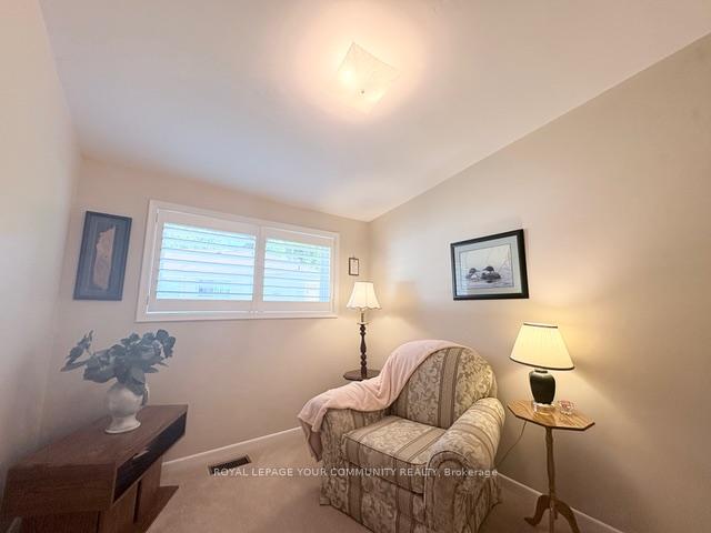 Photo 15 of 41 Knowles Crescent, Aurora, Aurora Highlands — HOMEH