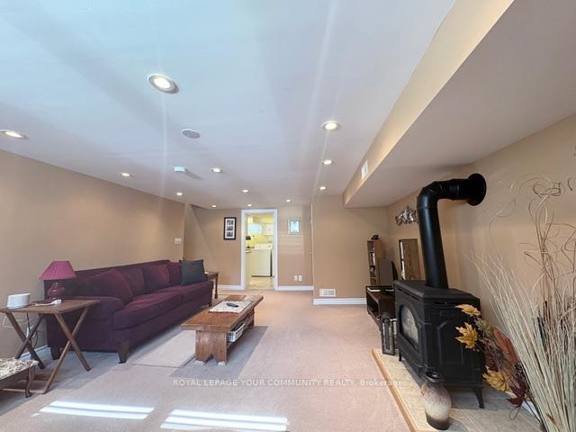 Photo 21 of 41 Knowles Crescent, Aurora, Aurora Highlands — HOMEH